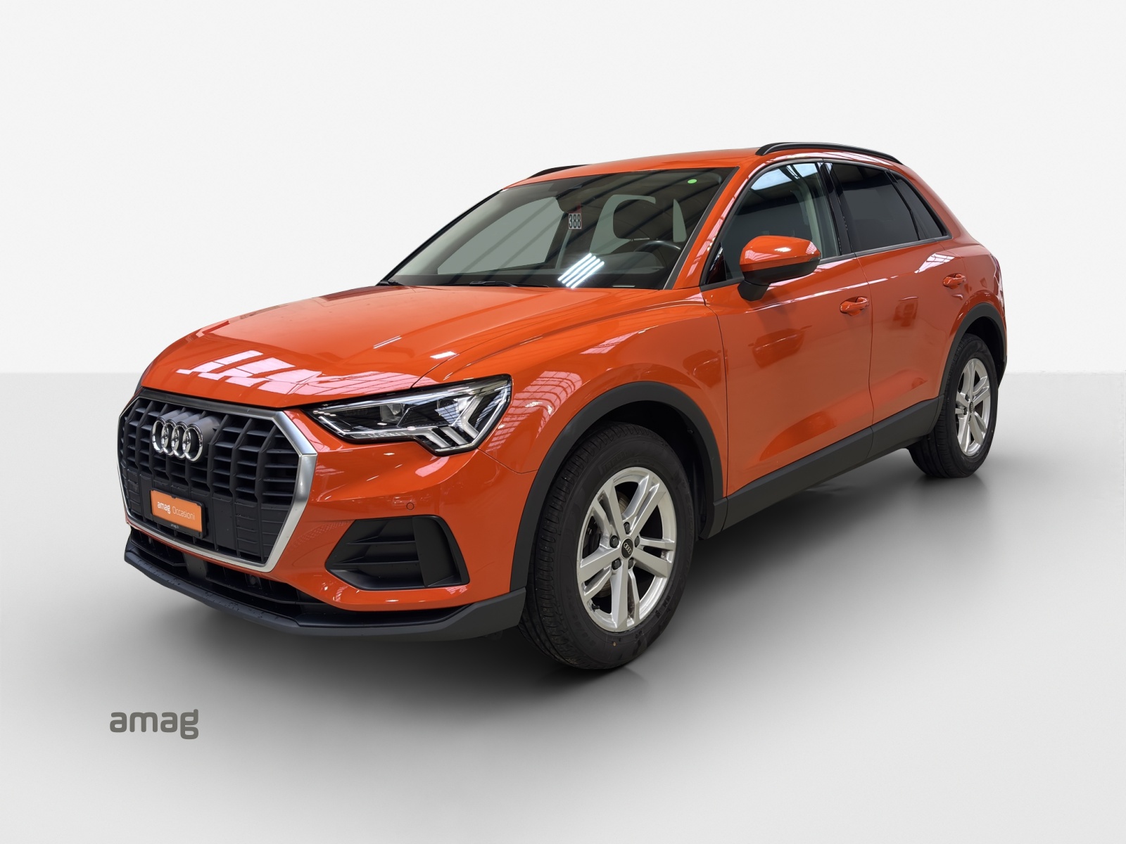 AUDI Q3 35 TFSI Attraction S-tronic-image-0