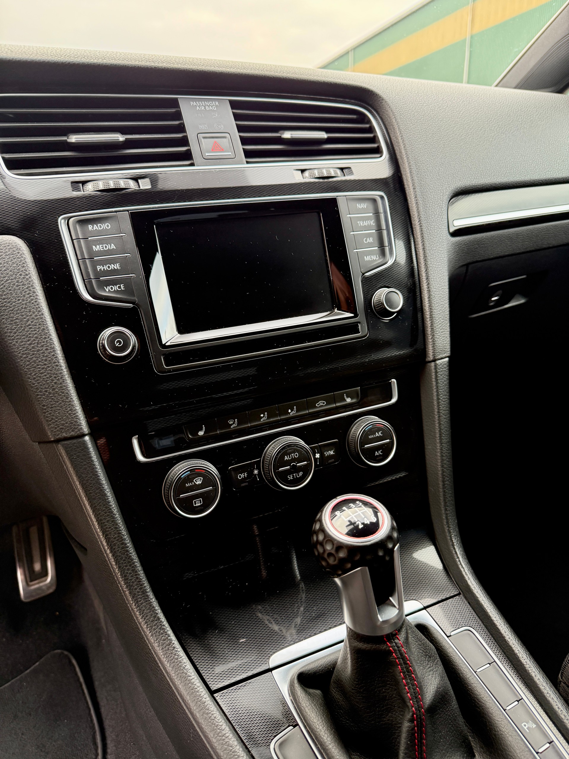VW Golf 2.0 TSI GTI-image-5