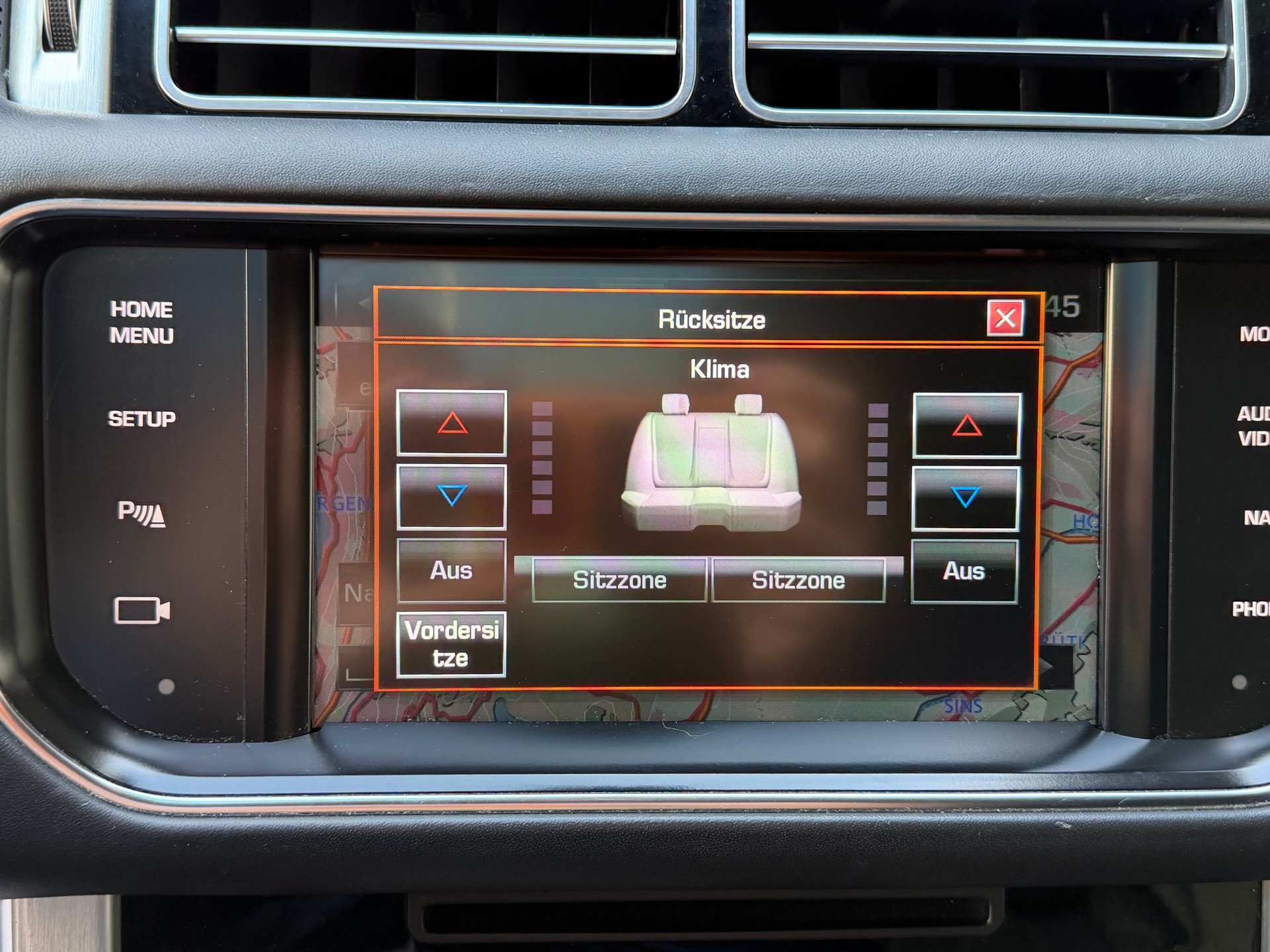 LAND ROVER Range Rover 4.4 SDV8 Vogue Automatic-image-14