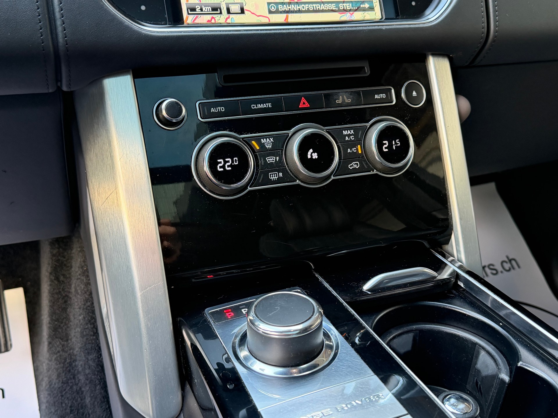 LAND ROVER Range Rover 4.4 SDV8 Vogue Automatic-image-10