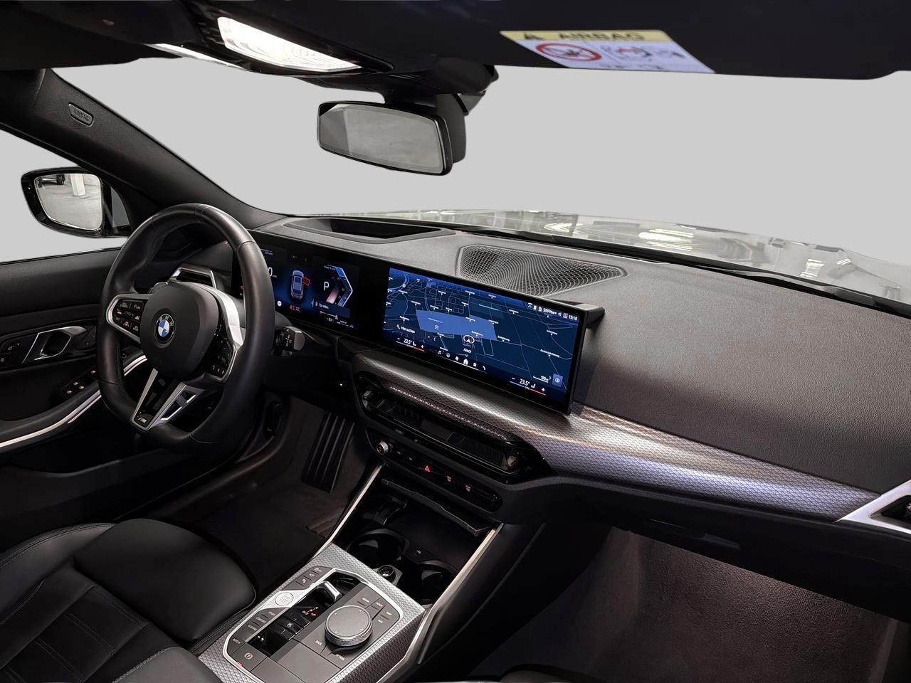 BMW 320d xDrive Touring M Sport-image-18