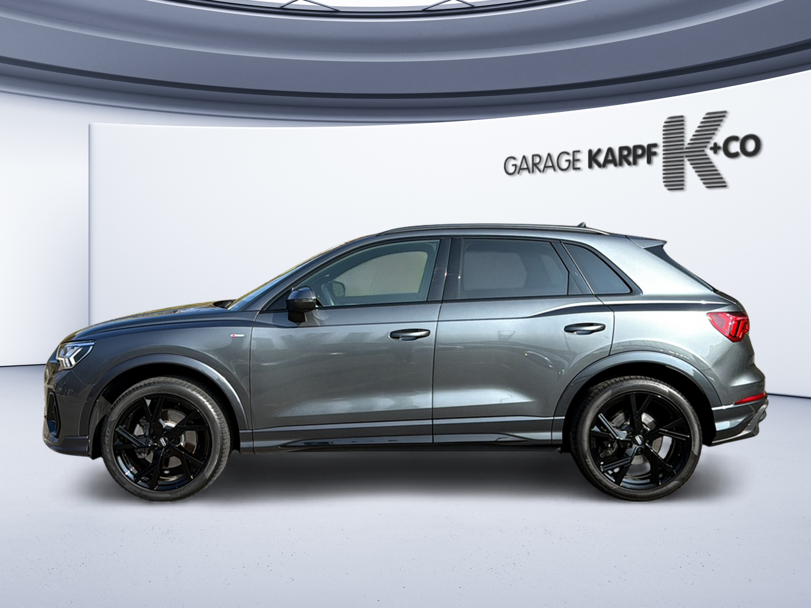 AUDI Q3 45 TFSI S line quattro S-tronic-image-1