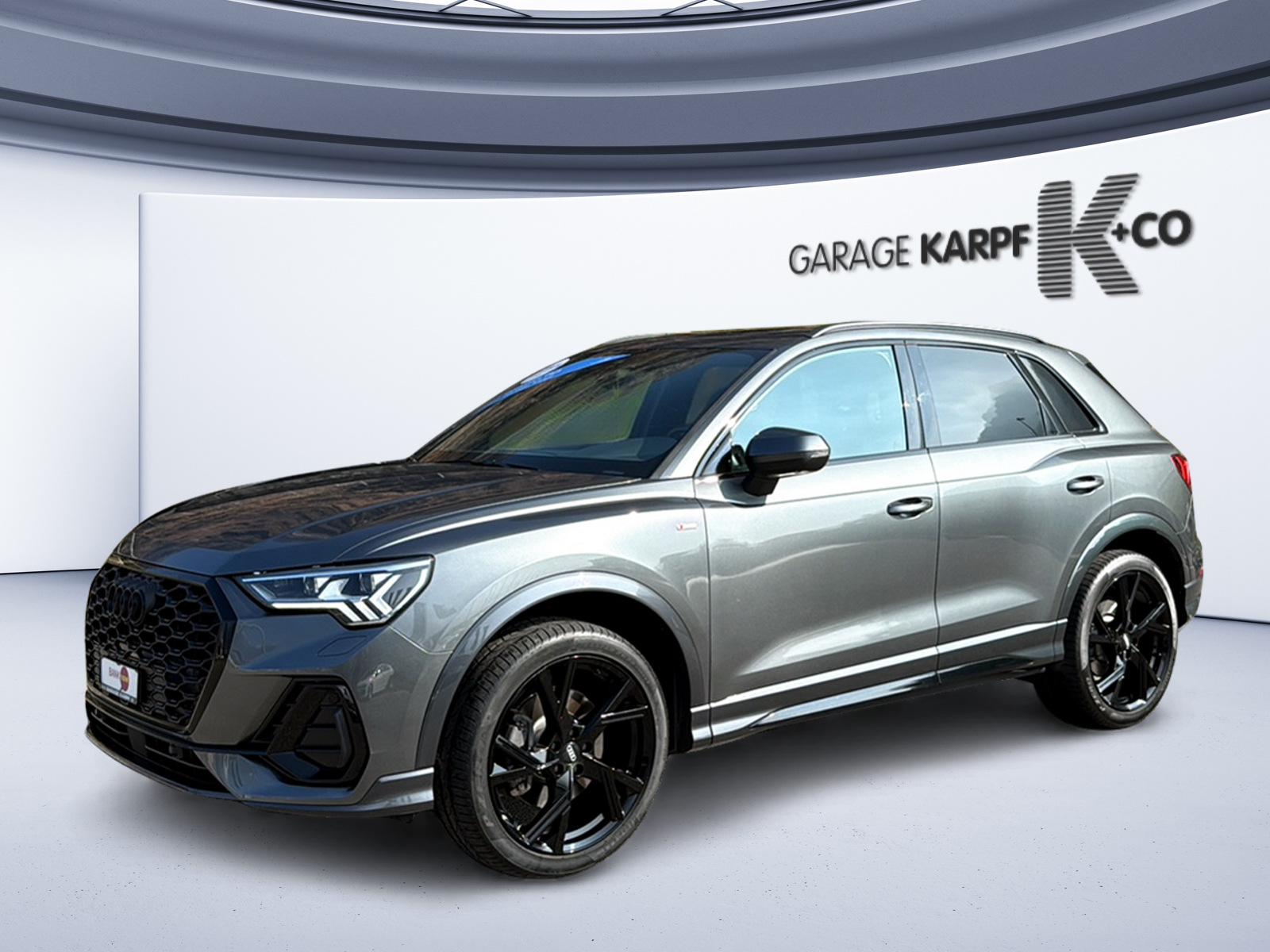 AUDI Q3 45 TFSI S line quattro S-tronic-image-0