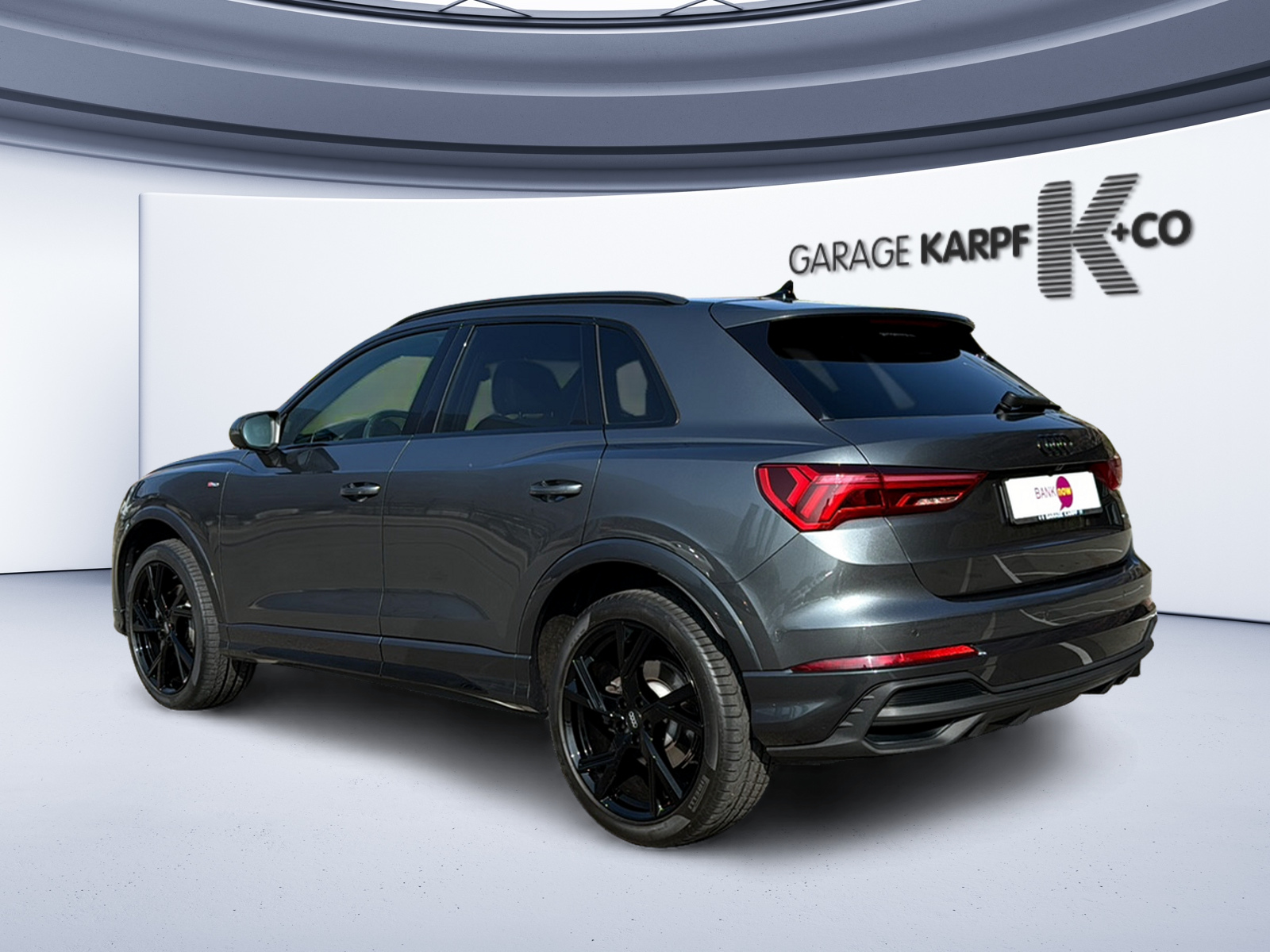 AUDI Q3 45 TFSI S line quattro S-tronic-image-2