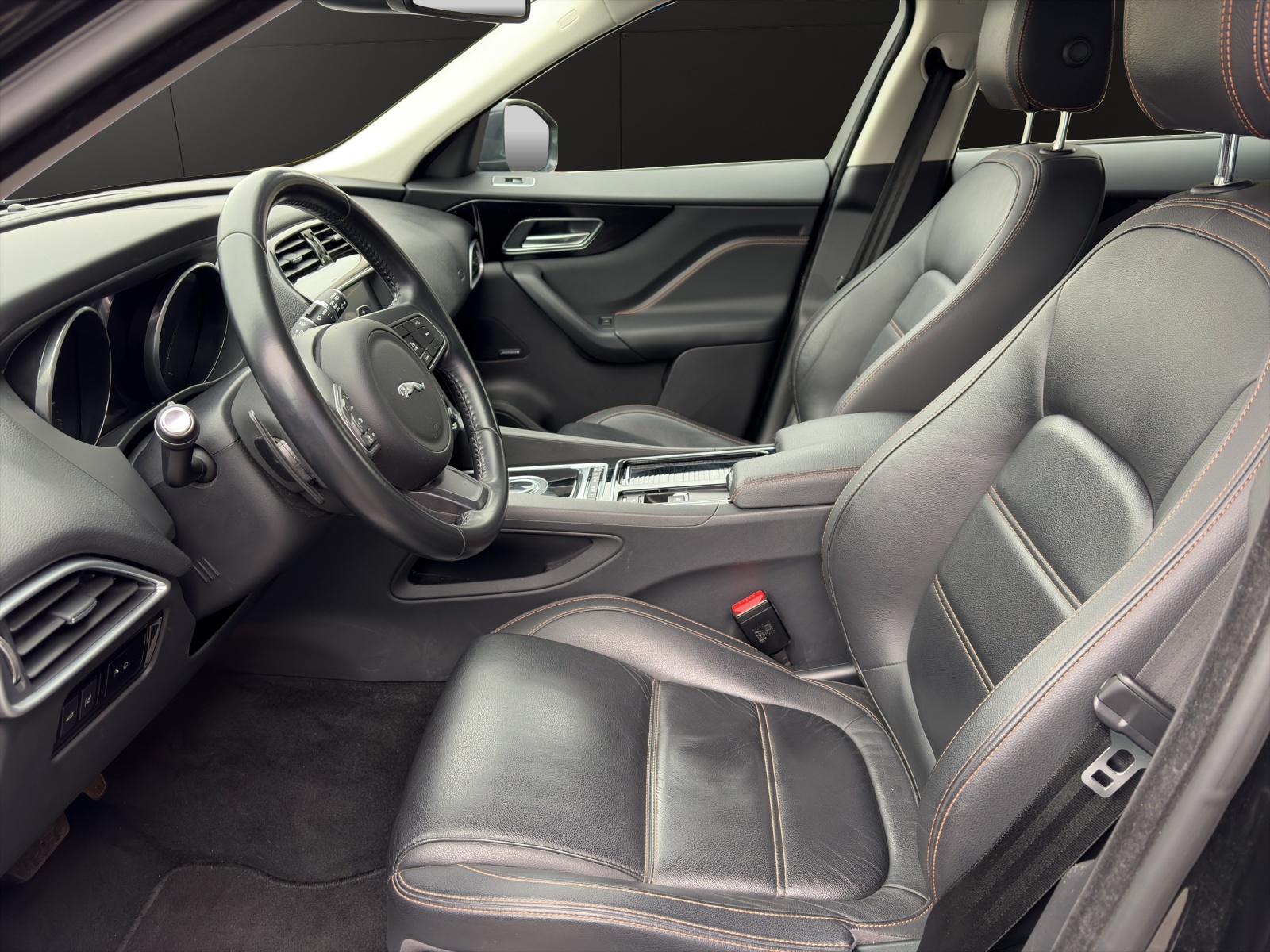 JAGUAR F-Pace 3.0 V6 D Prestige AWD 22 Zoll-image-8