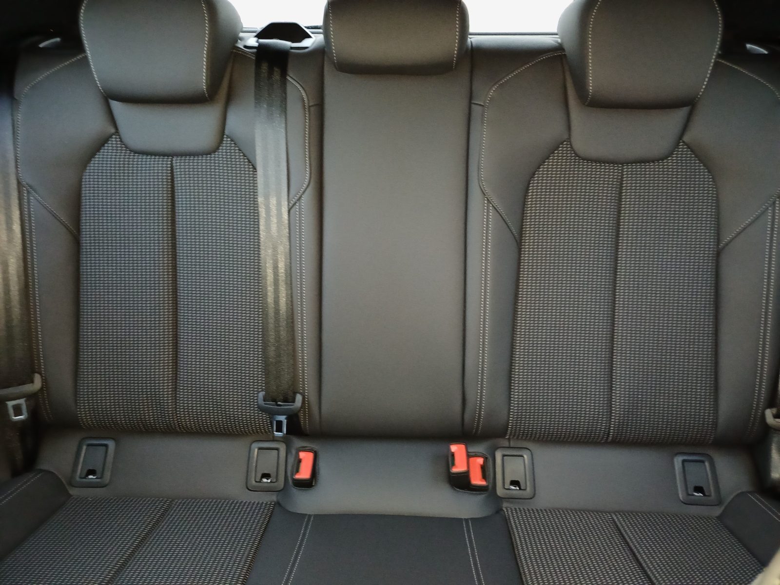 AUDI A1 allstreet 30 TFSI Attraction S-tronic-image-11