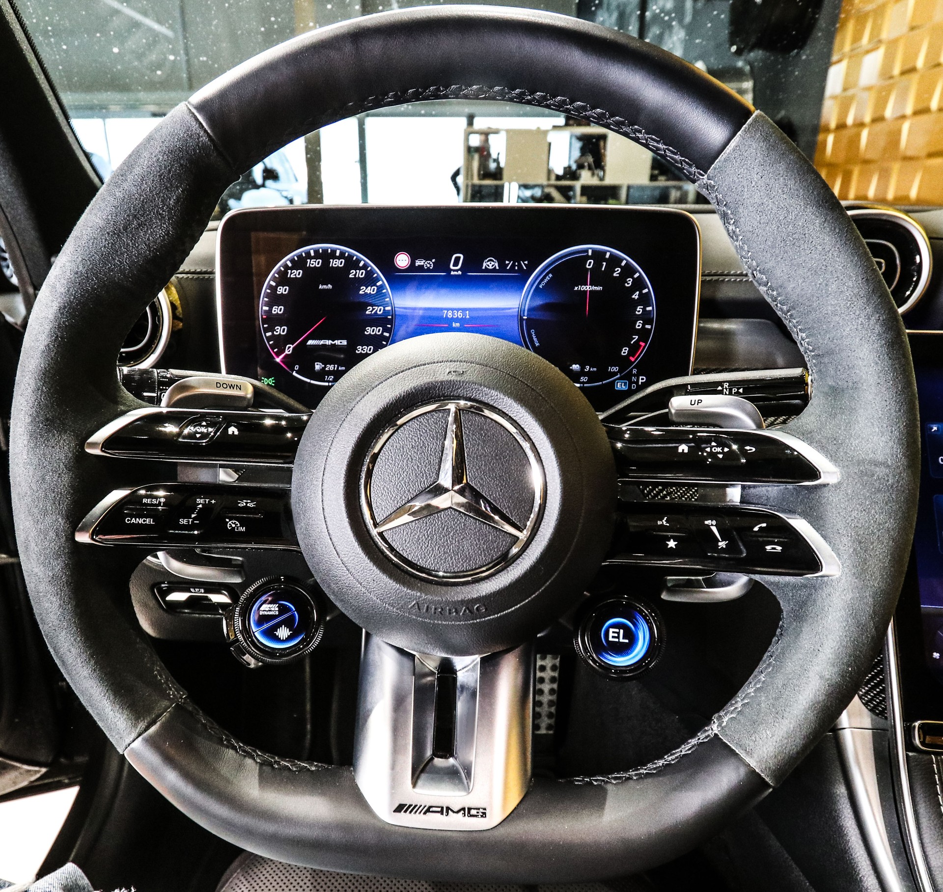 MERCEDES-BENZ C 63 S AMG E Performance 4 Matic Executive Edition-image-17