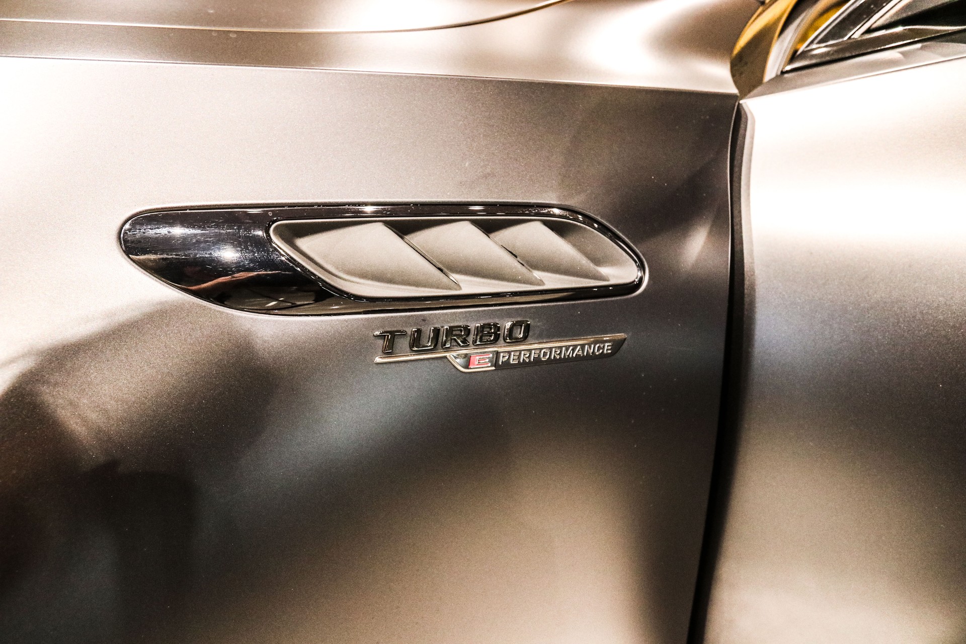 MERCEDES-BENZ C 63 S AMG E Performance 4 Matic Executive Edition-image-8