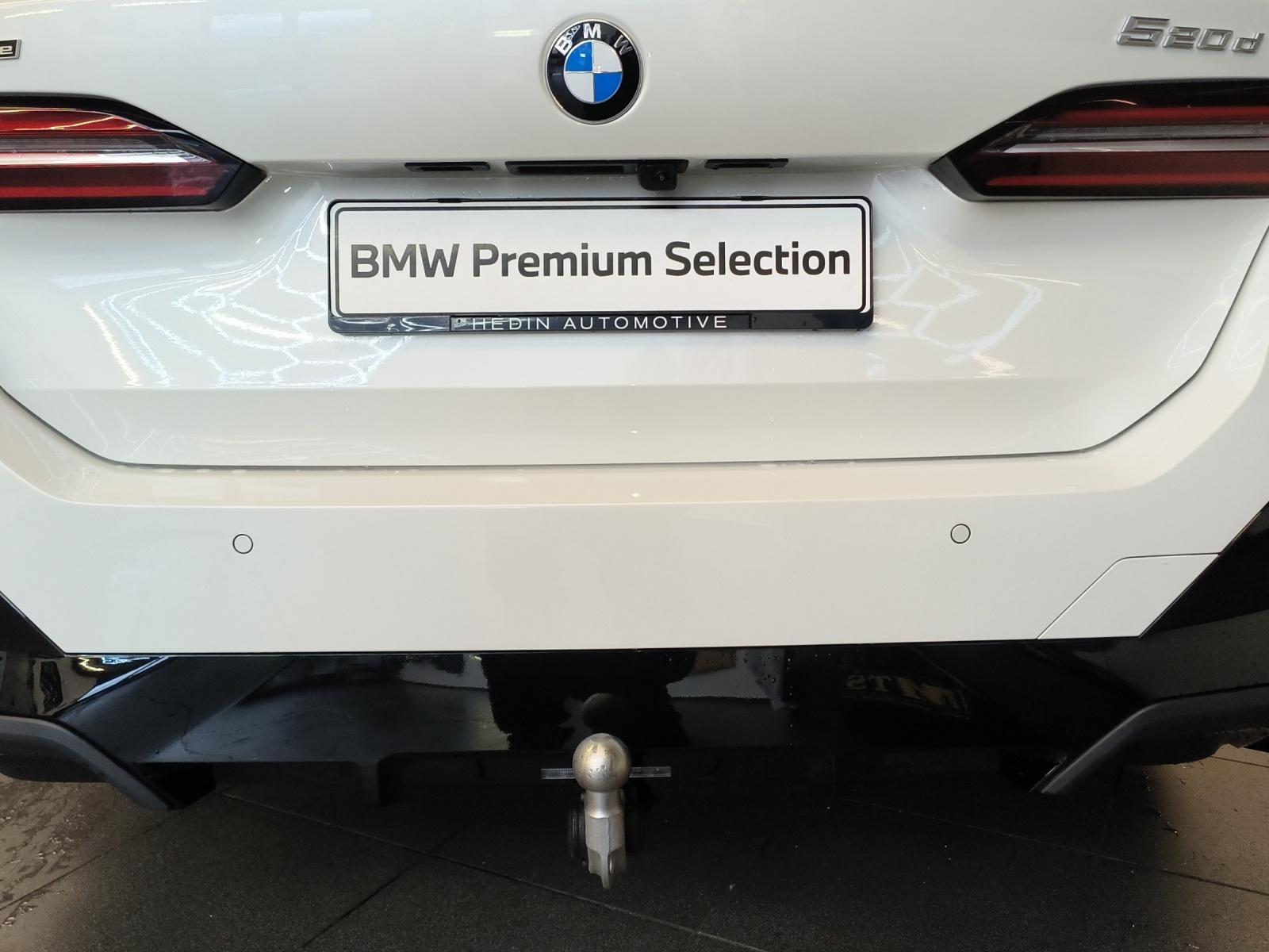 BMW 520d xDrive Touring-image-21