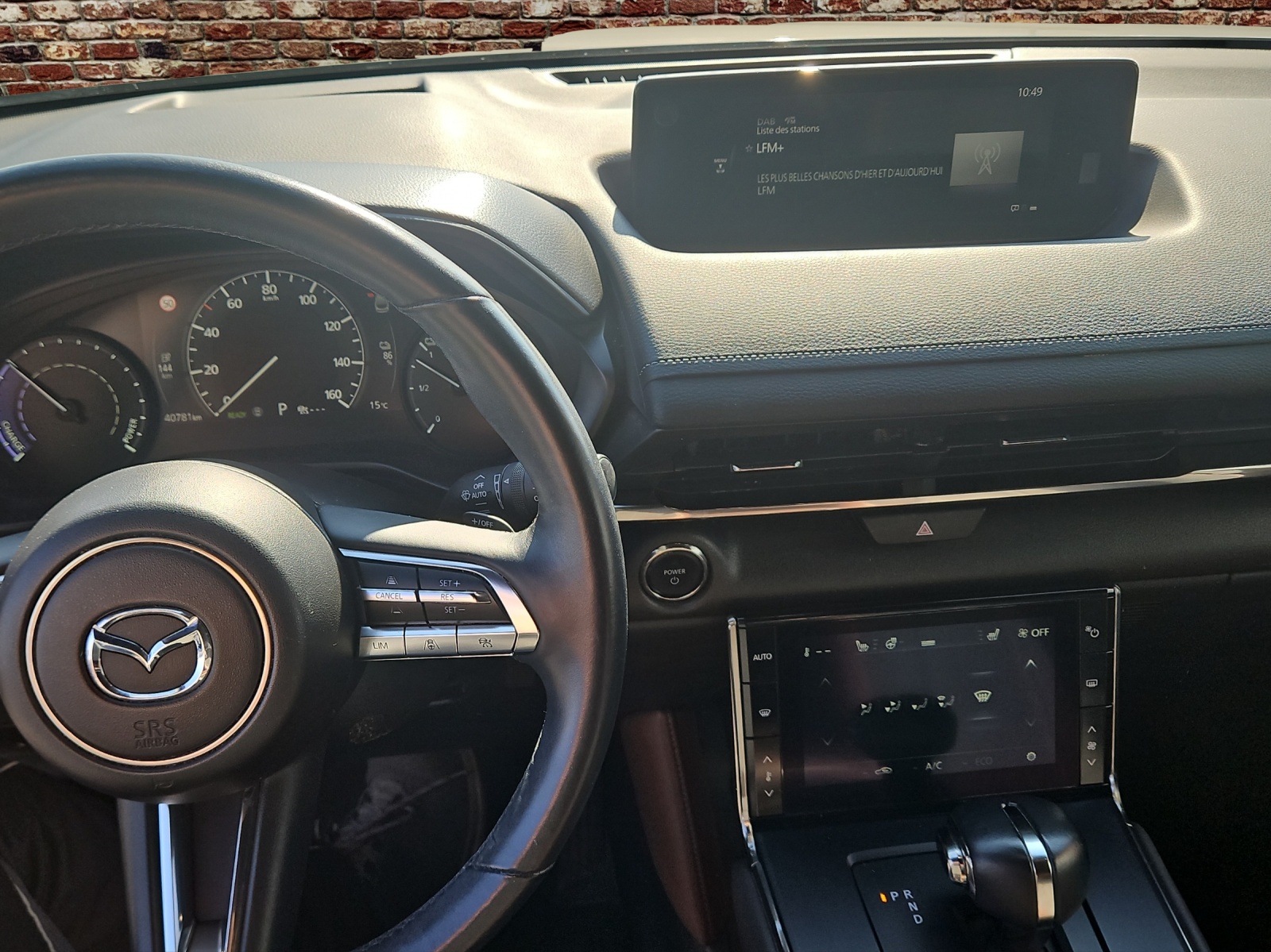 MAZDA MX-30 e-Skyactiv Revolution-image-10