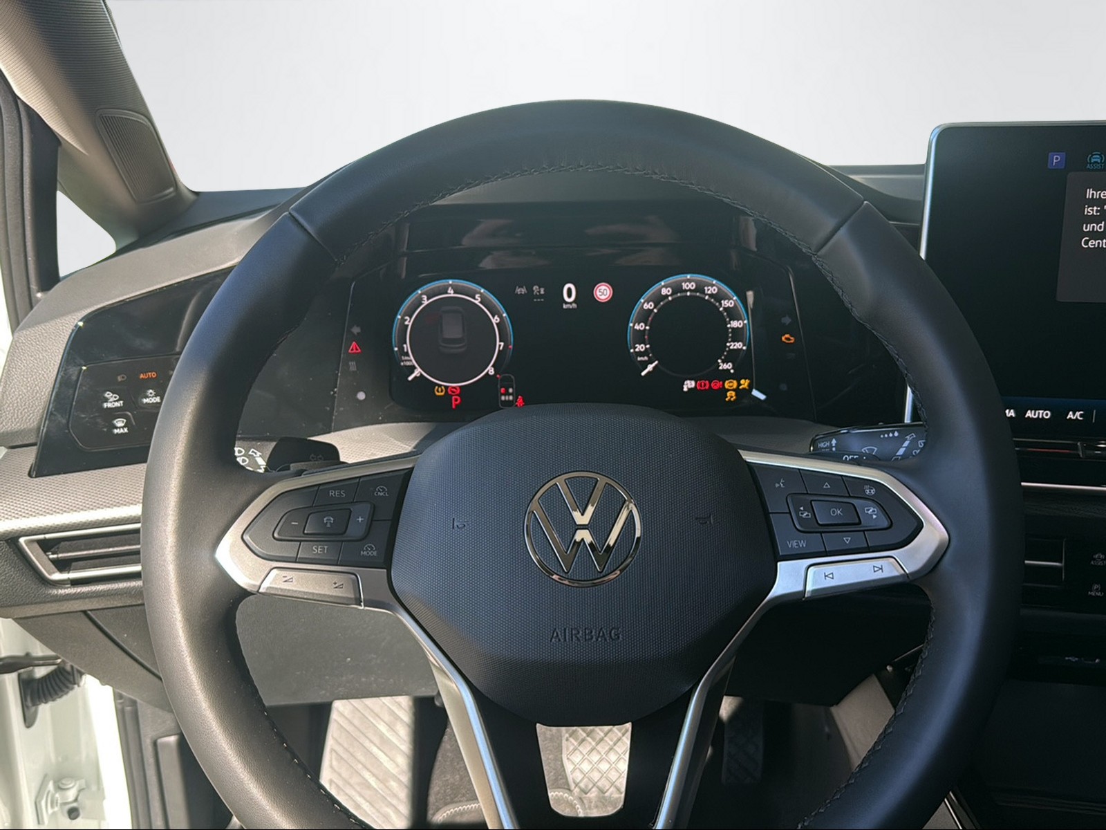 VW Golf VIII 1.5 eTSI Style DSG-image-11