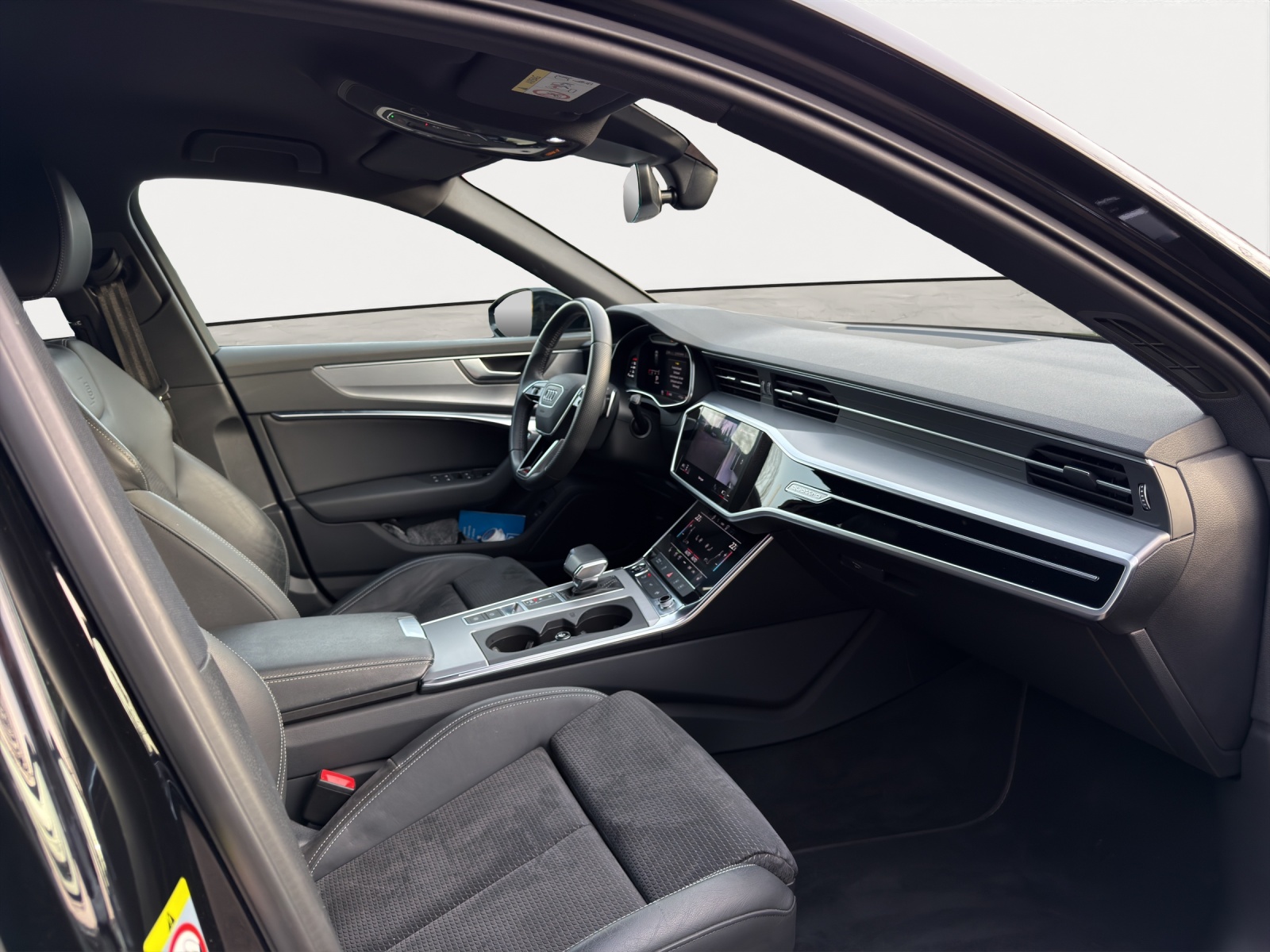 AUDI A6 Avant 40 TDI Sport Attraction quattro S-tronic-image-6