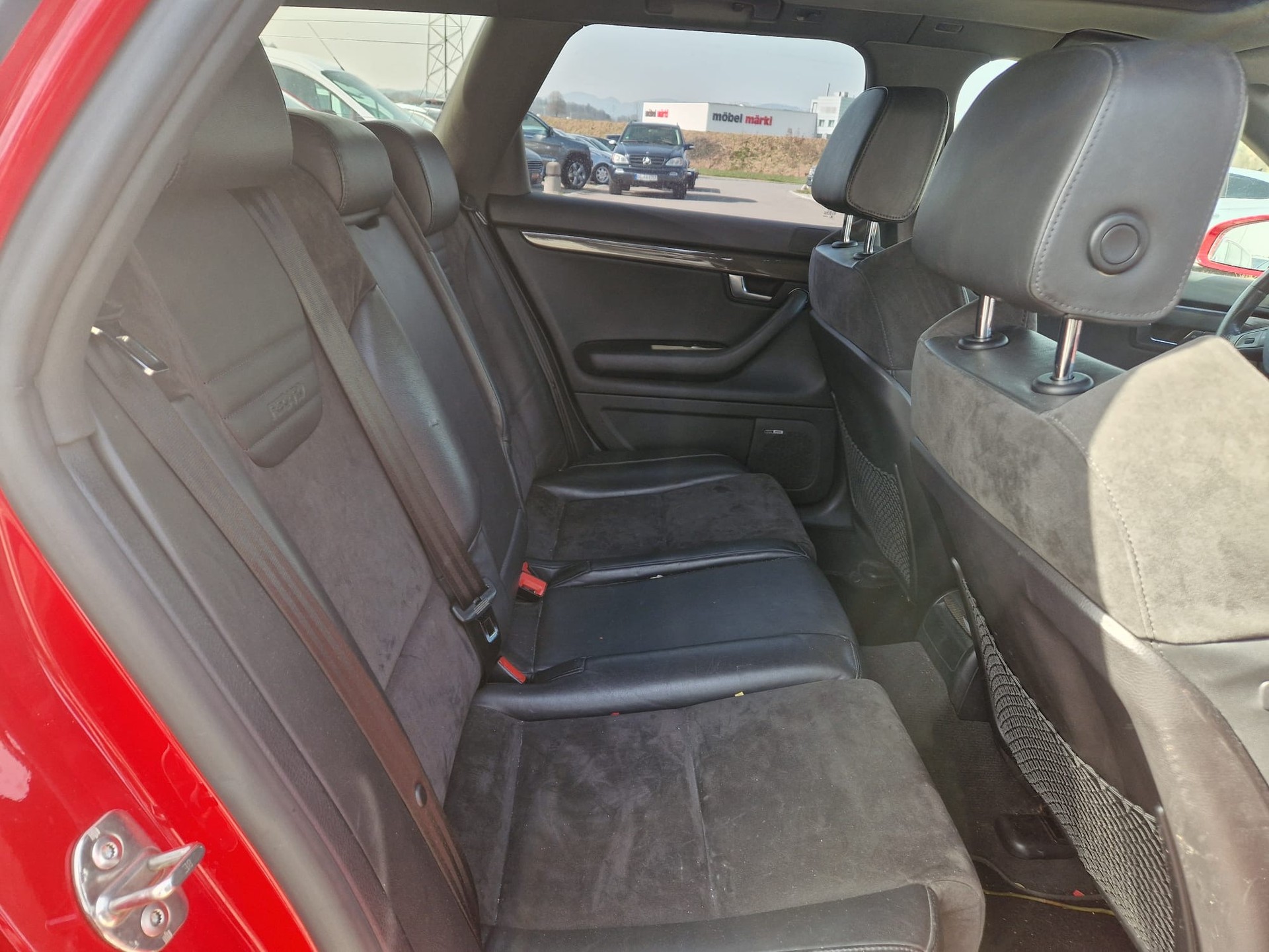 AUDI S4 Avant 4.2 V8 quattro-image-8