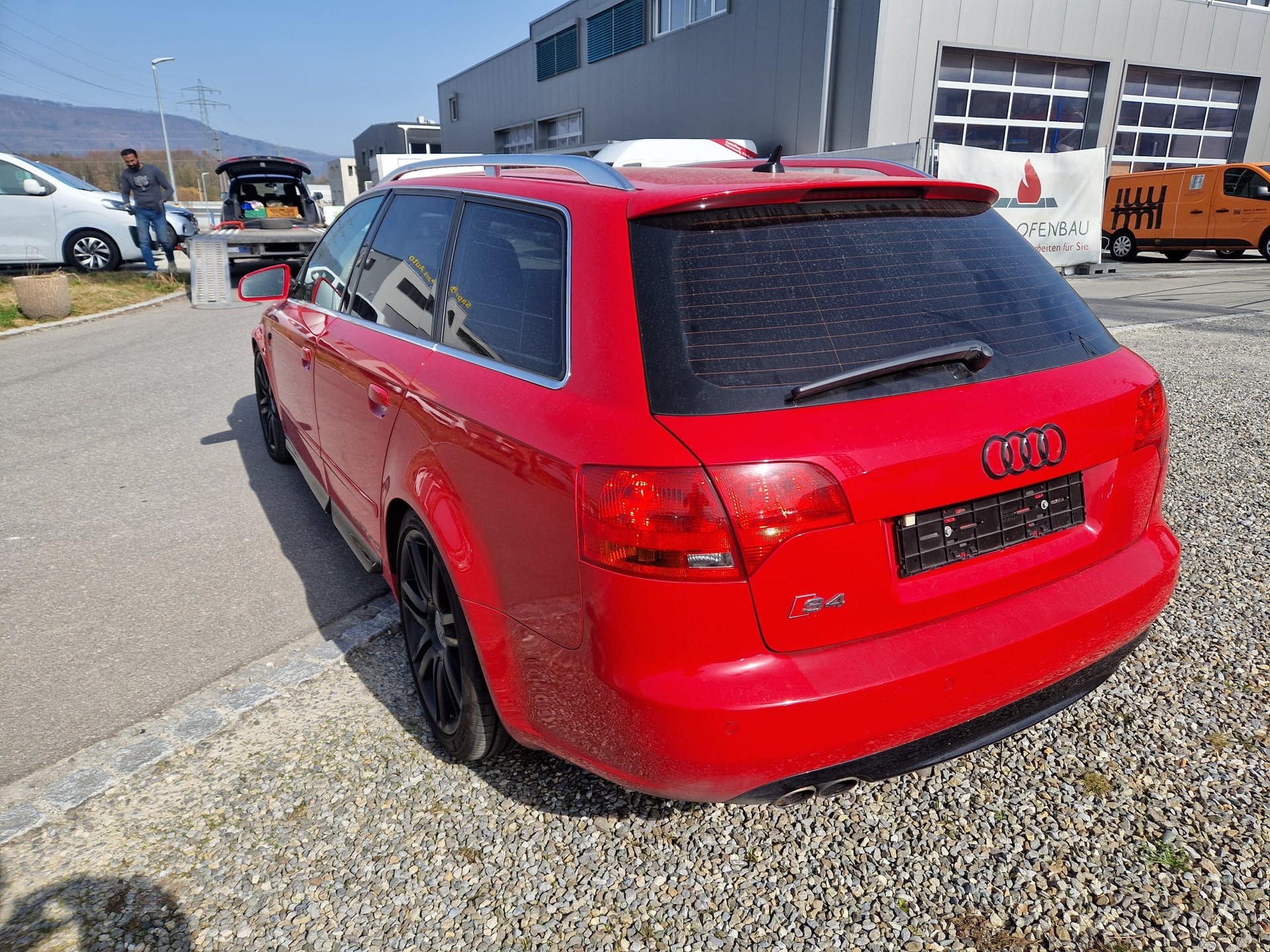 AUDI S4 Avant 4.2 V8 quattro-image-2