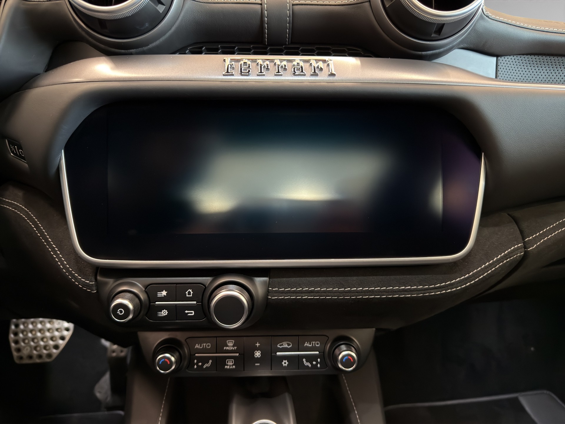 FERRARI Portofino M-image-20