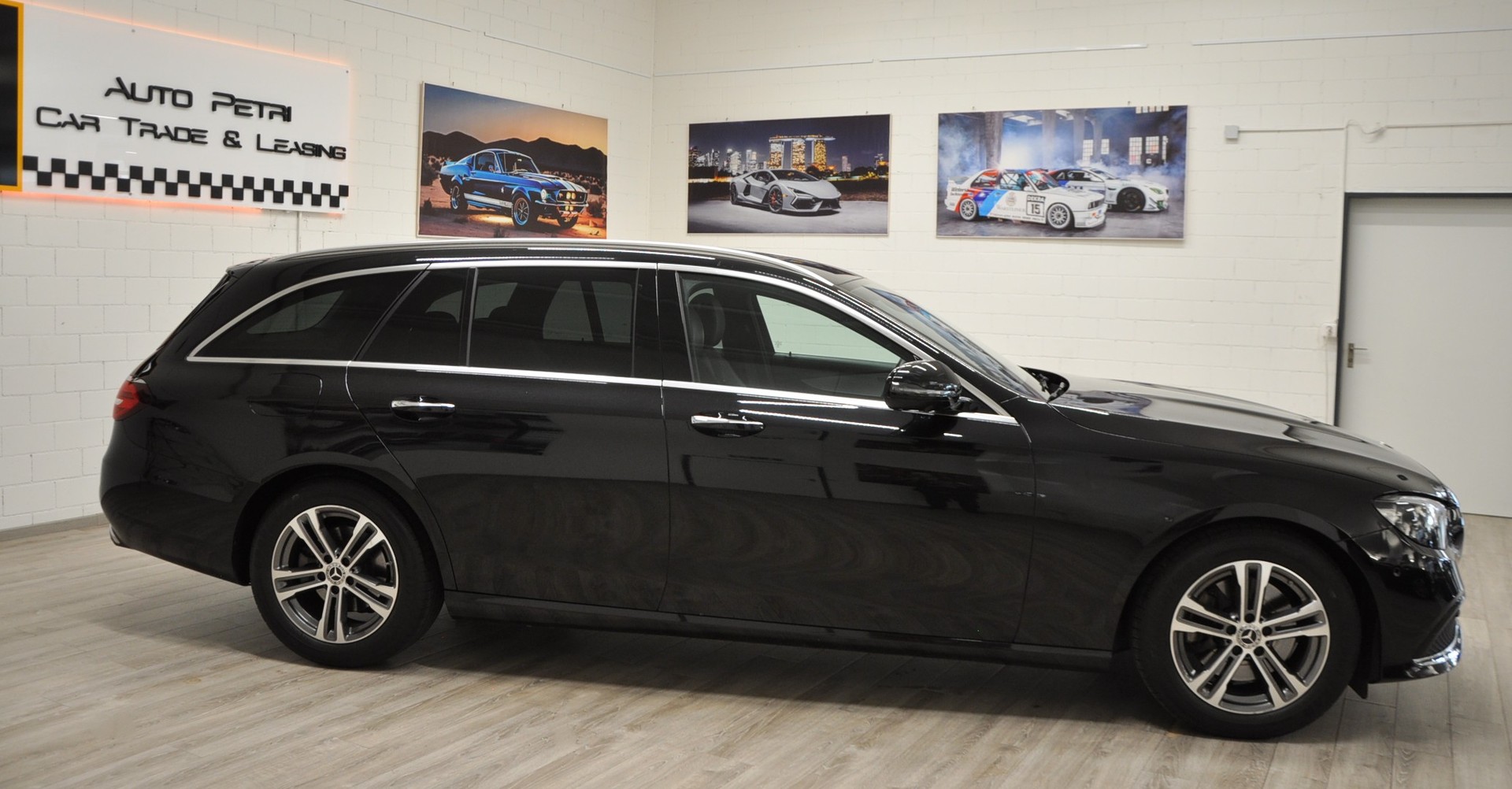 MERCEDES-BENZ E 220 d T 4Matic Avantgarde 9G-Tronic-image-4