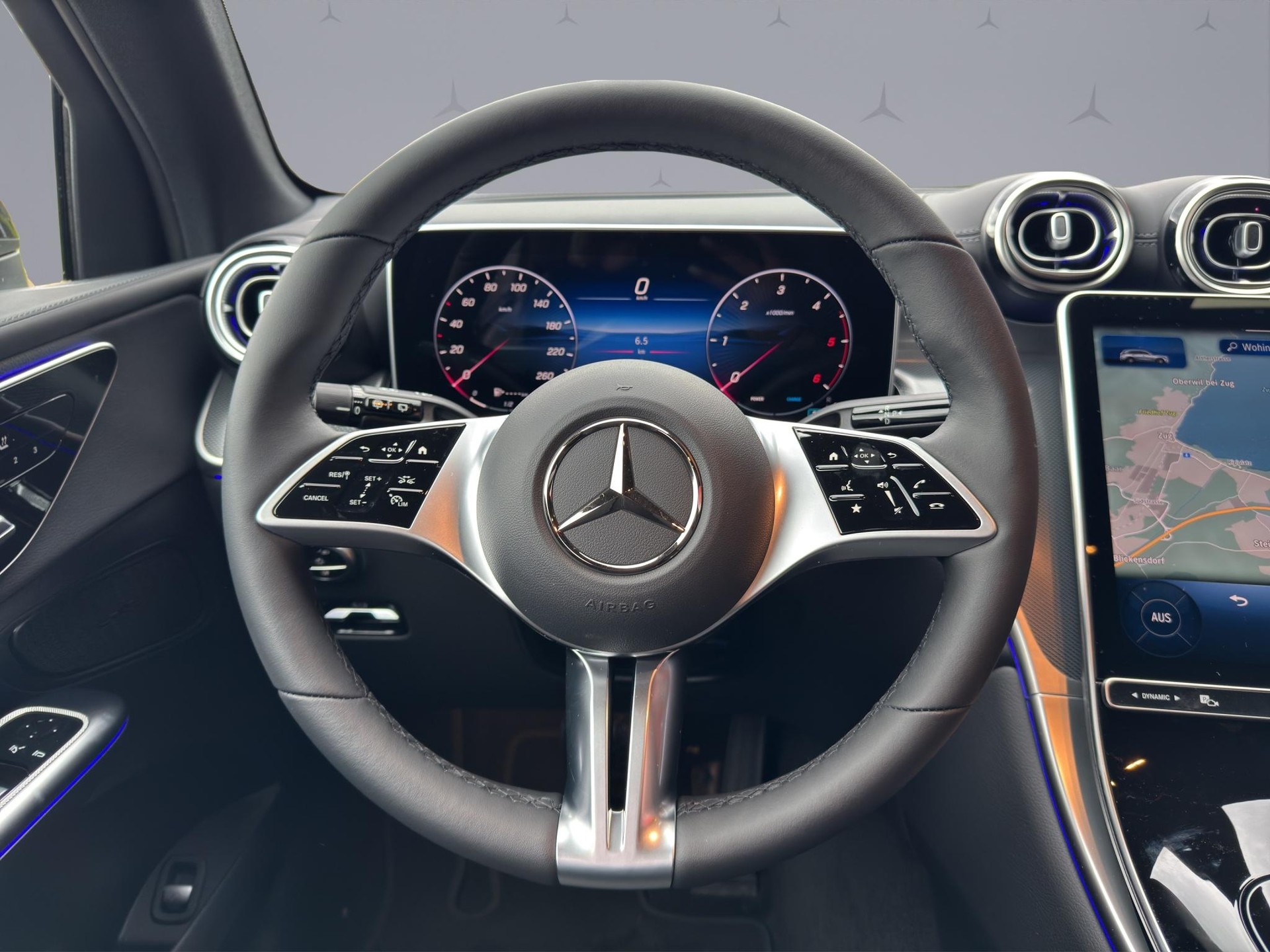 MERCEDES-BENZ GLC 220 d Avantgarde 4matic-image-12