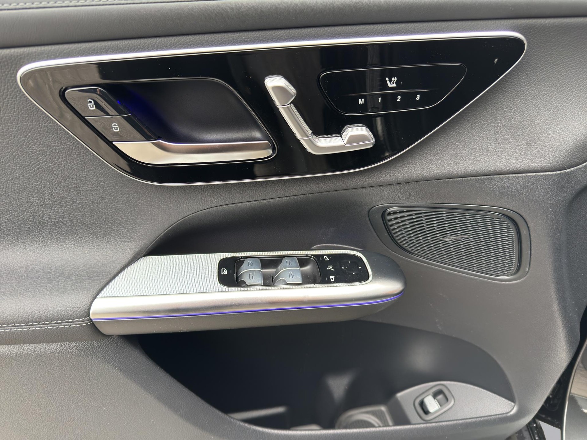 MERCEDES-BENZ GLC 220 d Avantgarde 4matic-image-11