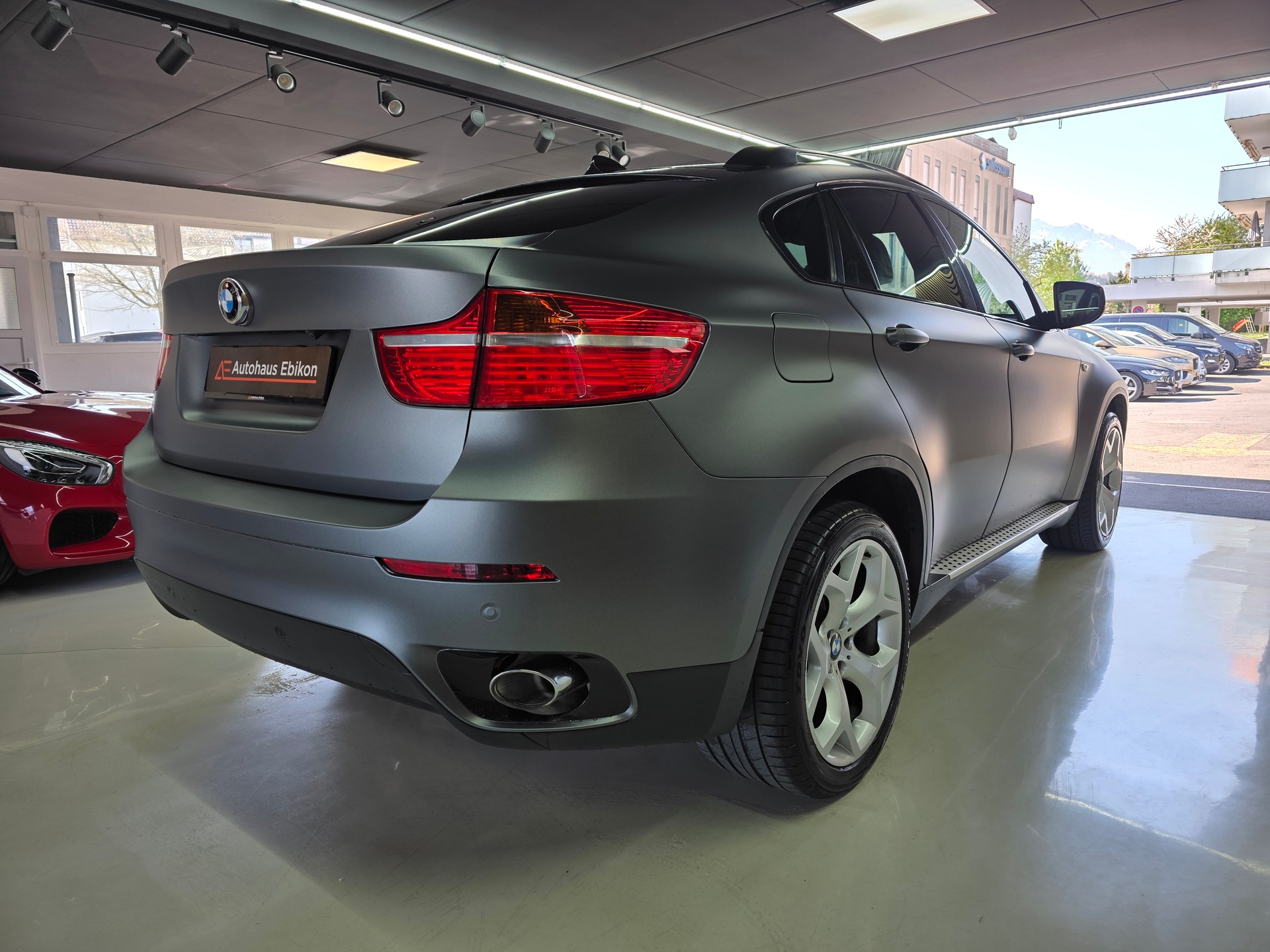 BMW X6 xDrive 35d Steptronic M-Sport Grau Satin Matt-image-6