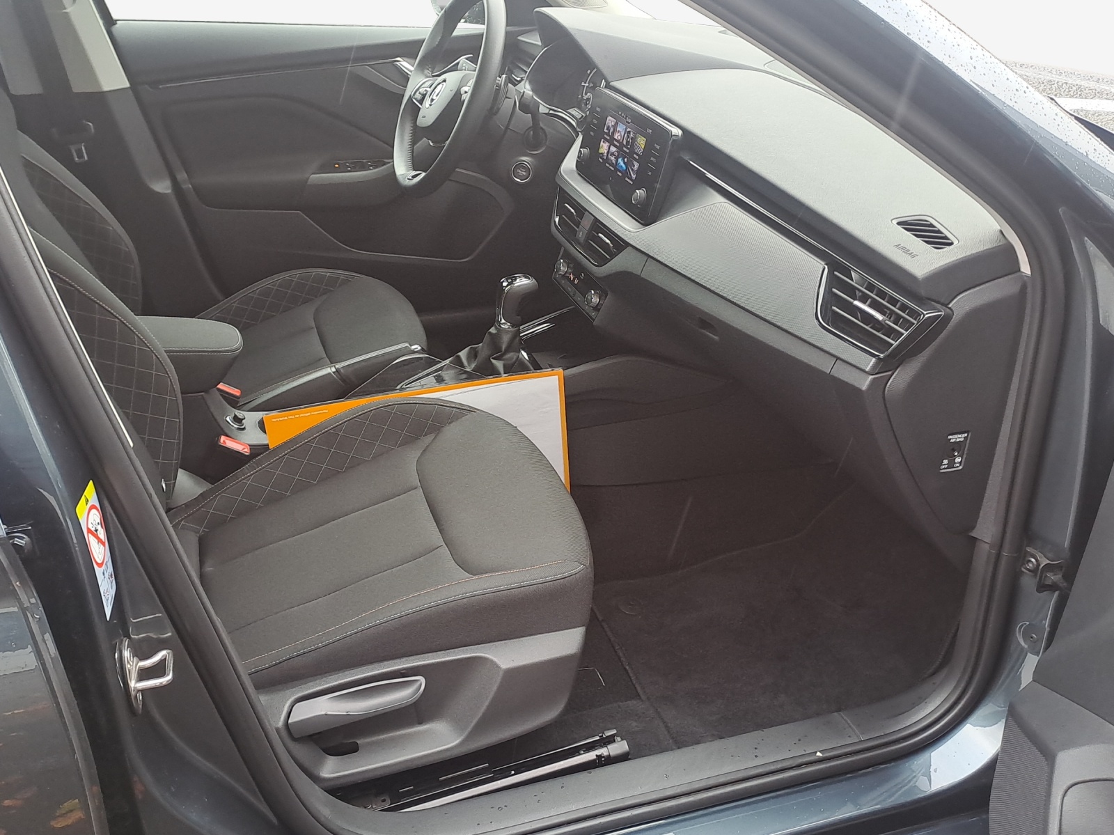 SKODA Kamiq 1.0 TSI Ambition DSG-image-13