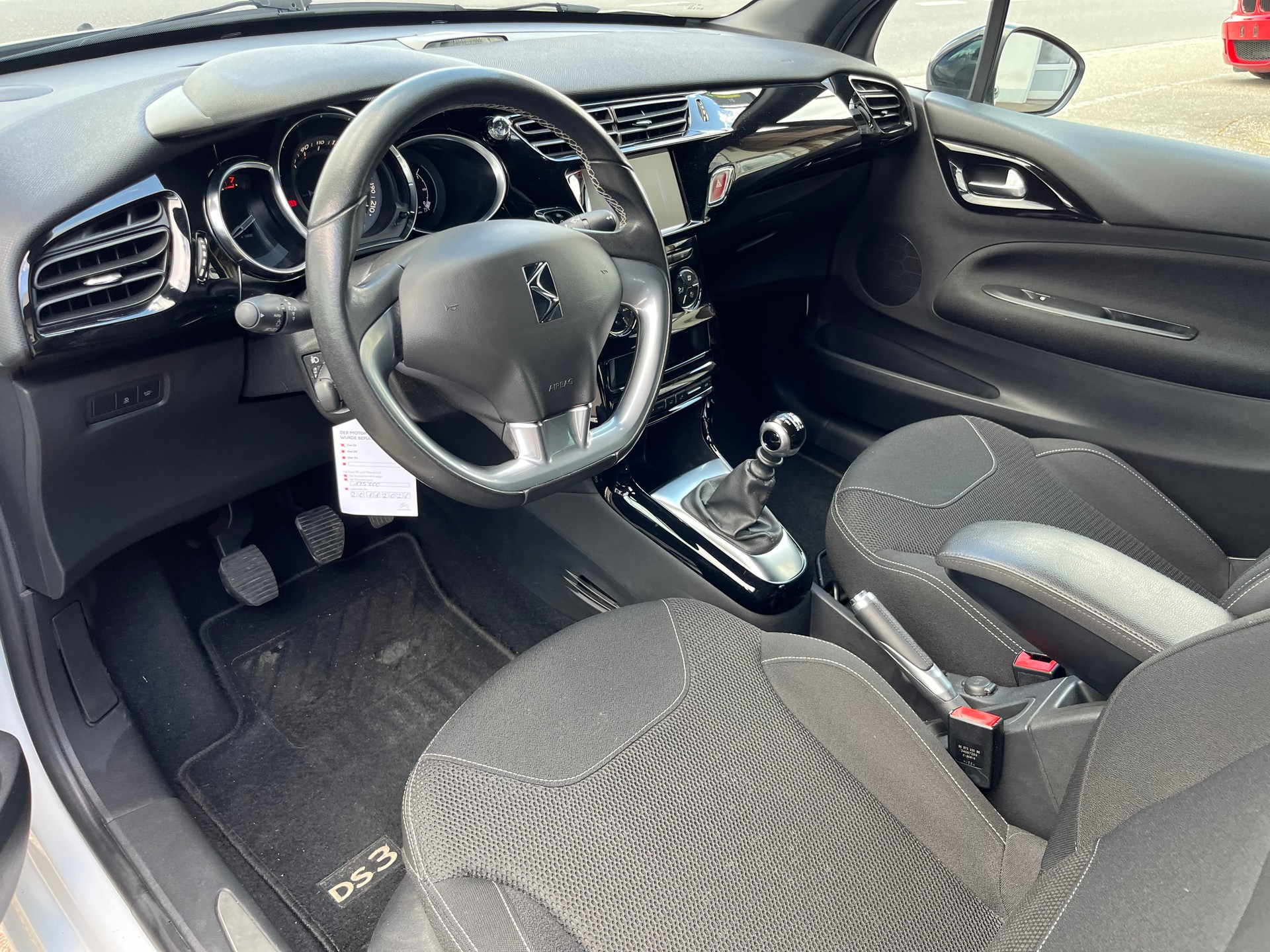 DS AUTOMOBILES DS 3 Cabrio 1.2 PureTech SO Chic+++CABRIO+++-image-11