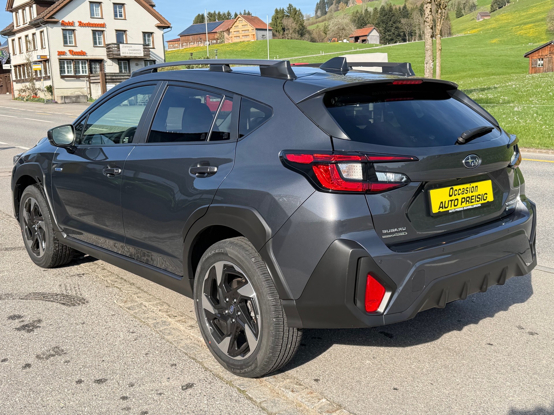 SUBARU Crosstrek 2.0 e-Boxer Swiss Plus AWD Lineartronic-image-8