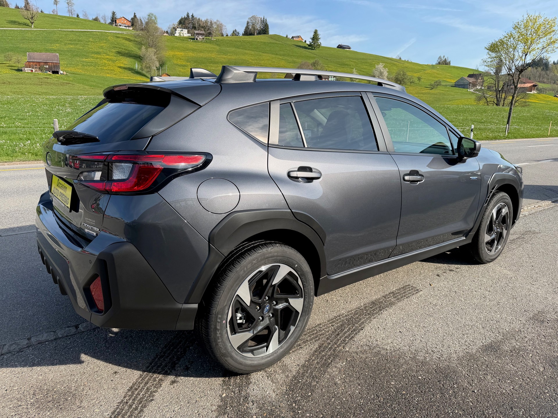 SUBARU Crosstrek 2.0 e-Boxer Swiss Plus AWD Lineartronic-image-13