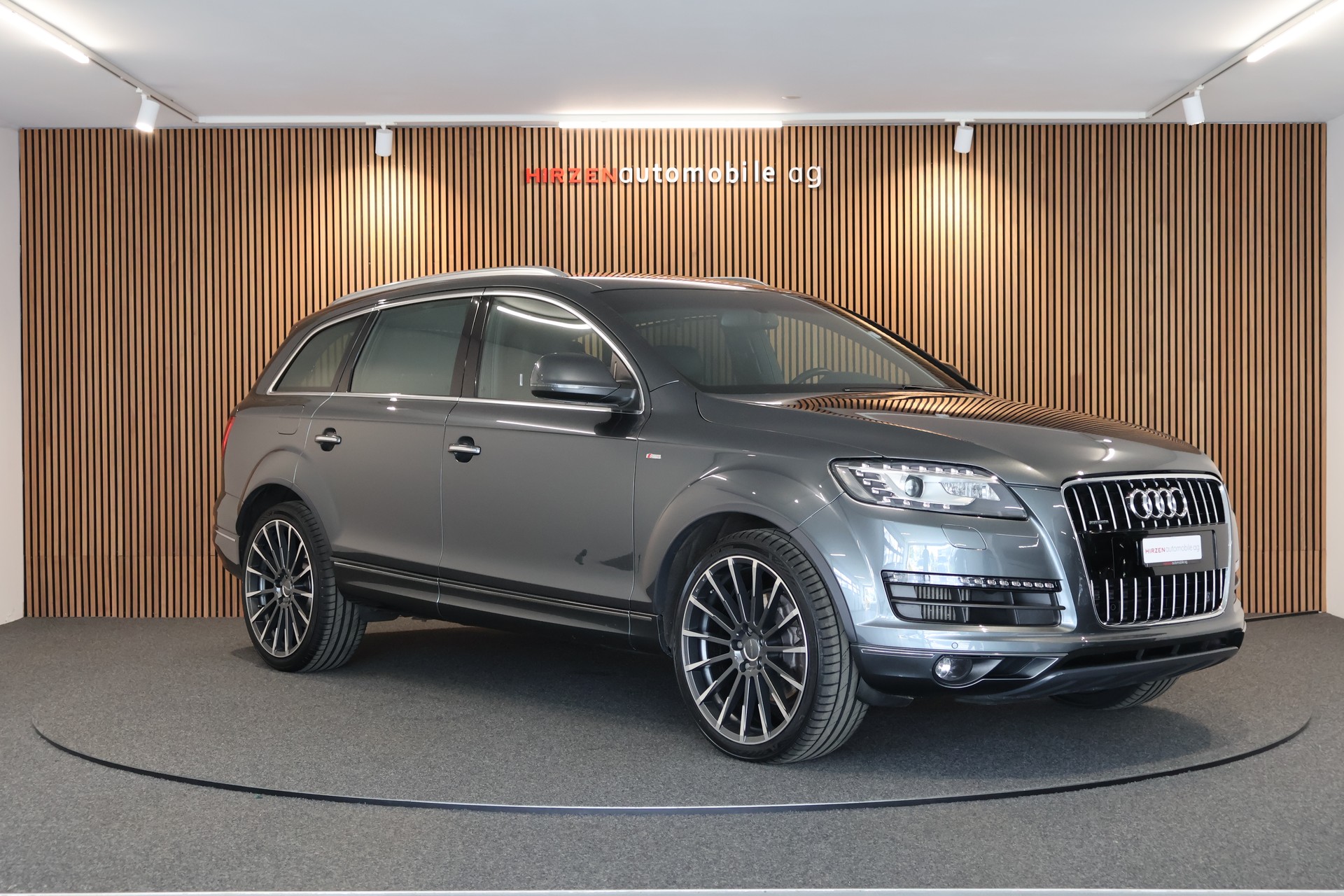 AUDI Q7 4.2 TDI quattro tiptronic-image-6