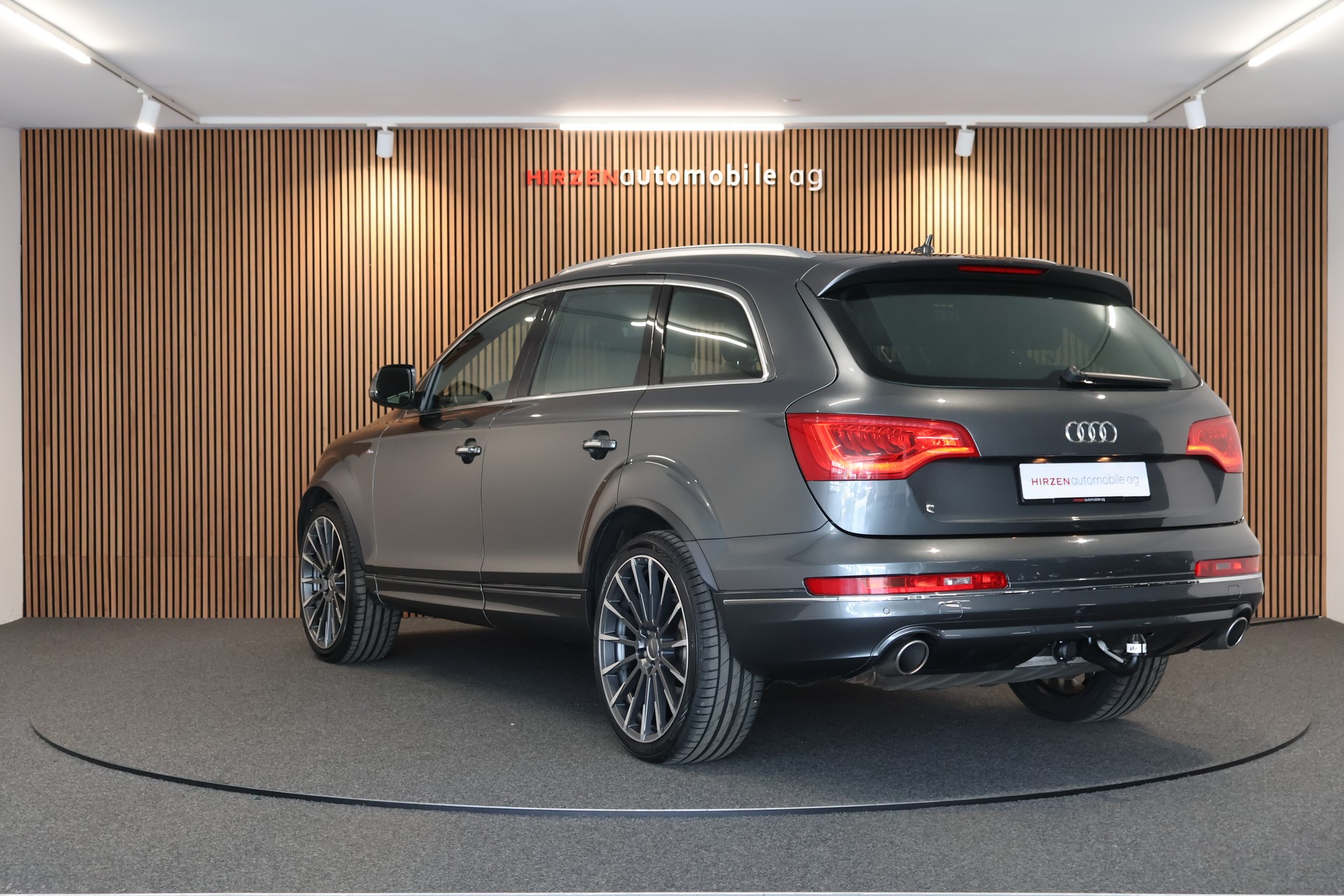 AUDI Q7 4.2 TDI quattro tiptronic-image-2