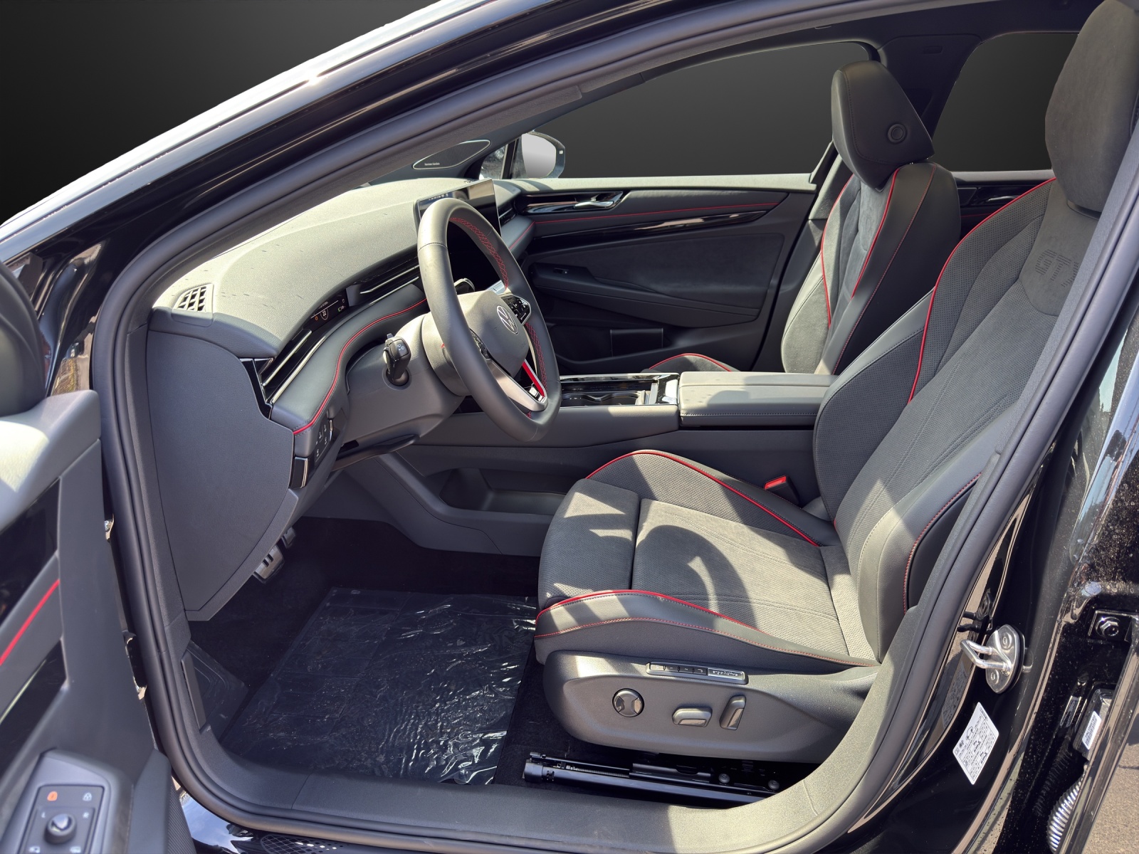 VW ID.7 Tourer GTX 86 kWh GTX 4 Motion-image-7