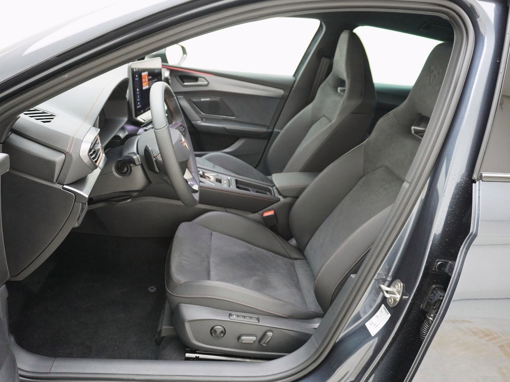 CUPRA Leon 2.0 TSI VZ DSG-image-11