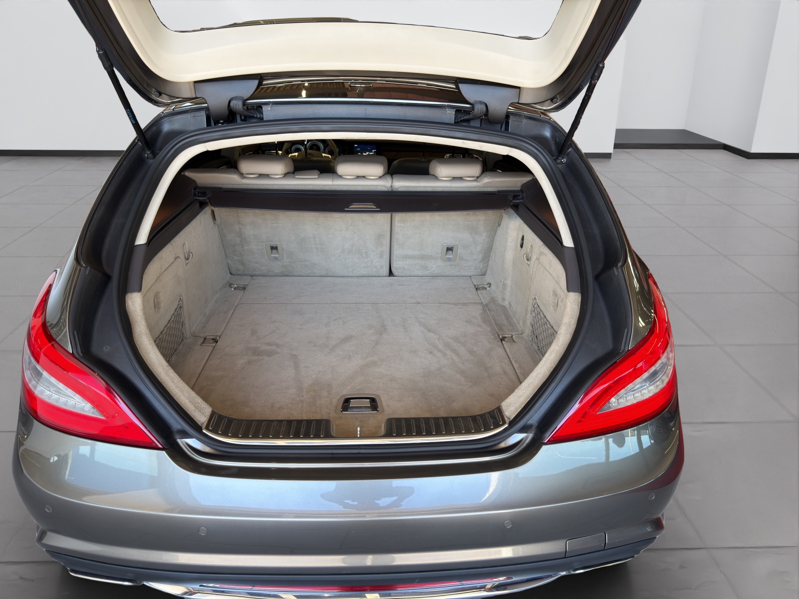 MERCEDES-BENZ CLS Shooting Brake 350 CDI 4Matic 7G-Tronic-image-14