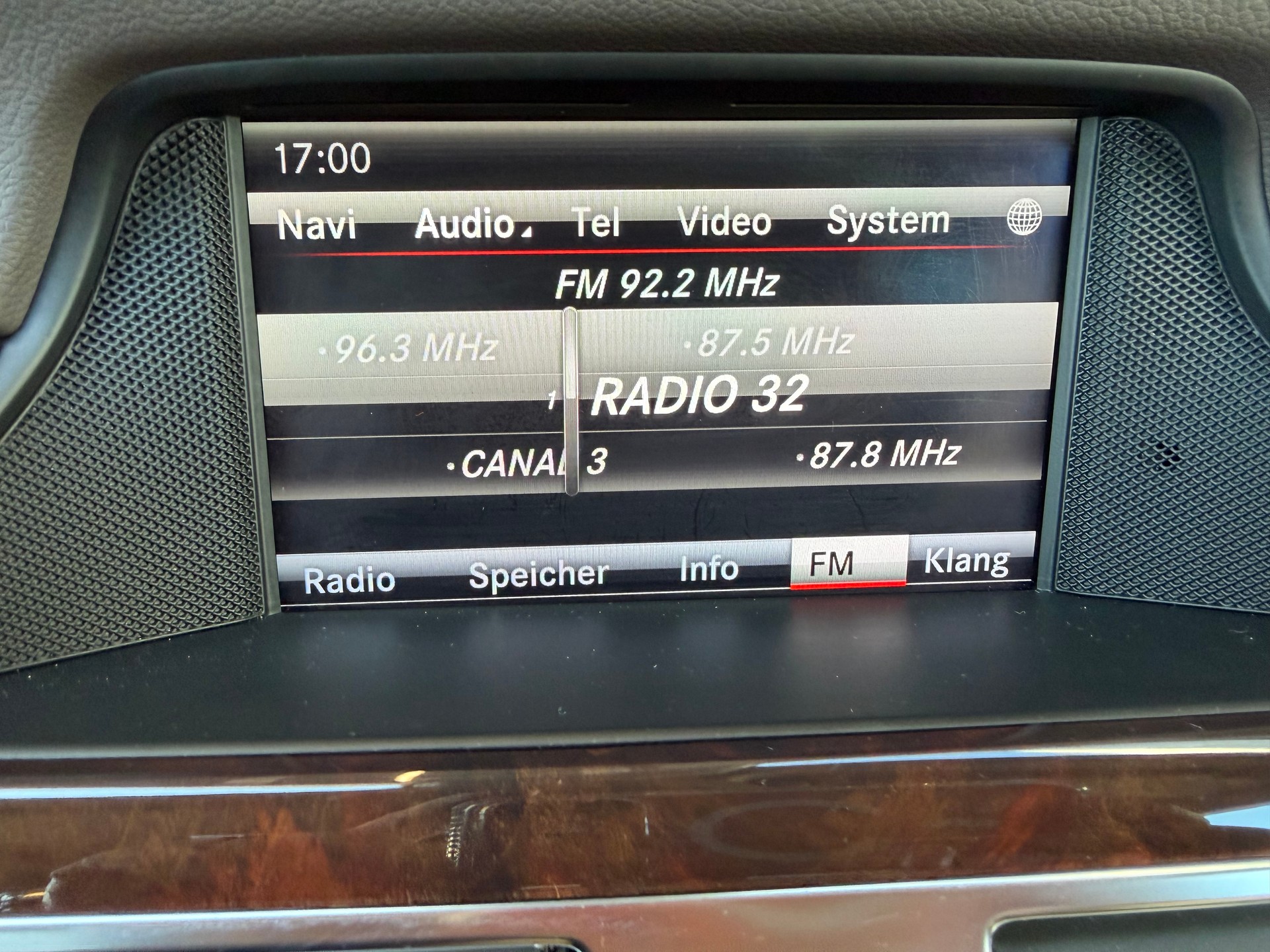 MERCEDES-BENZ CLS Shooting Brake 350 CDI 4Matic 7G-Tronic-image-23