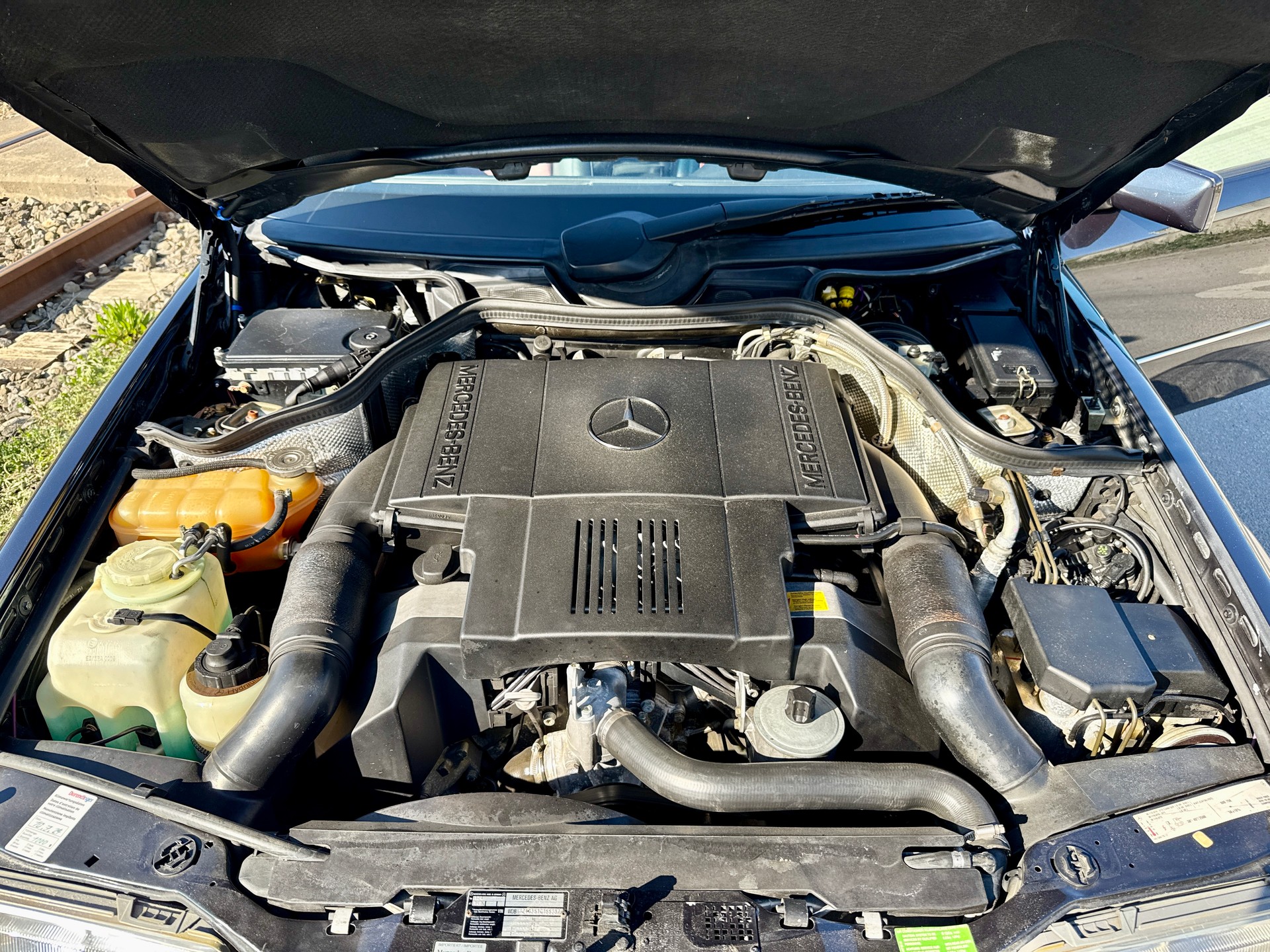 MERCEDES-BENZ E 500 Limited Automatic-image-12