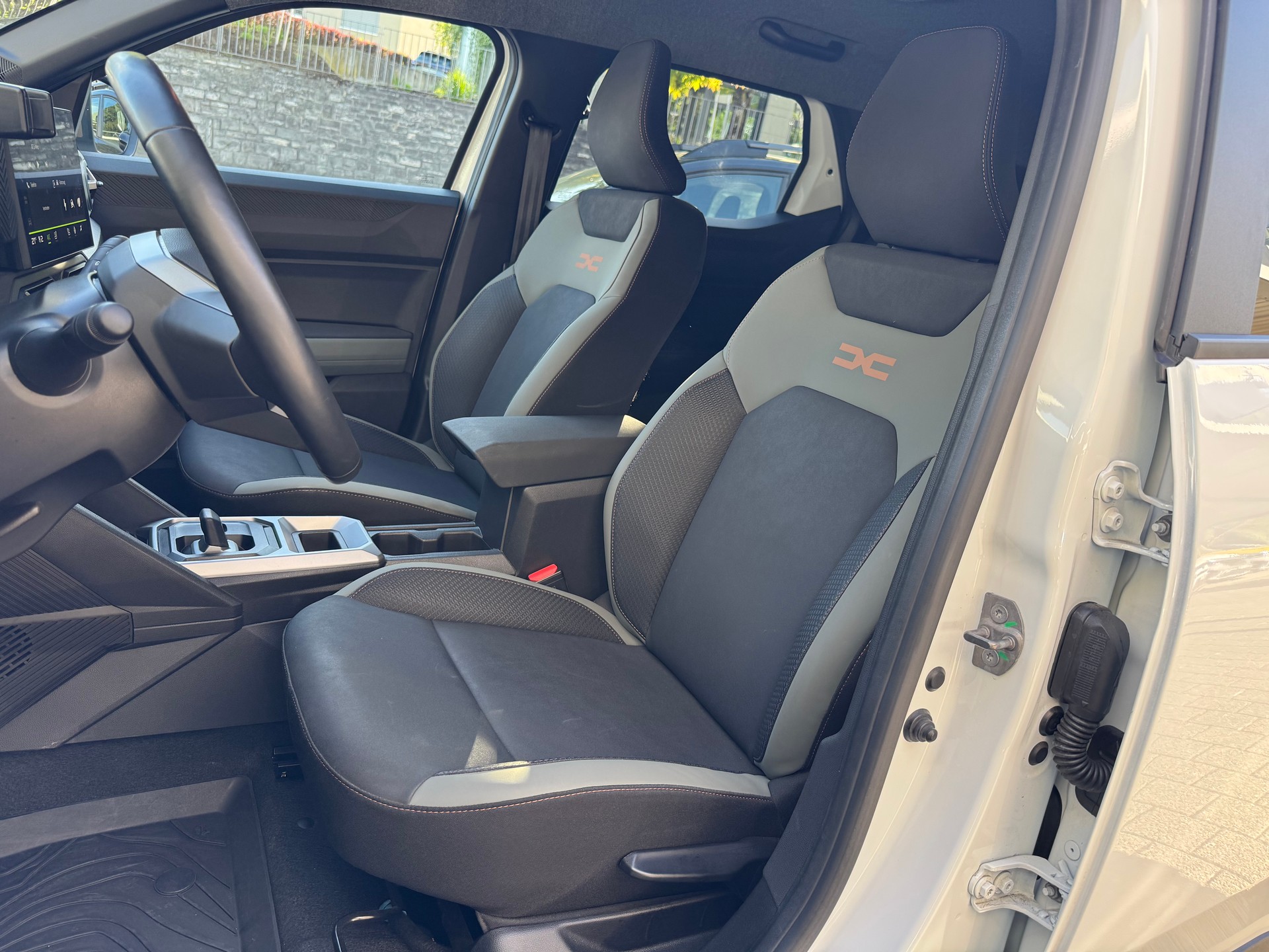 DACIA Duster HEV 140 Extreme-image-13