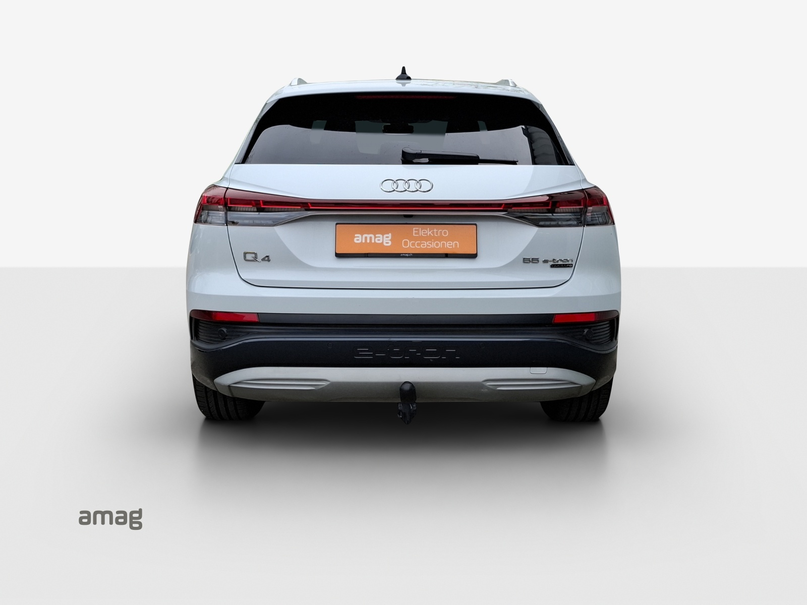 AUDI Q4 e-tron 55 quattro-image-4