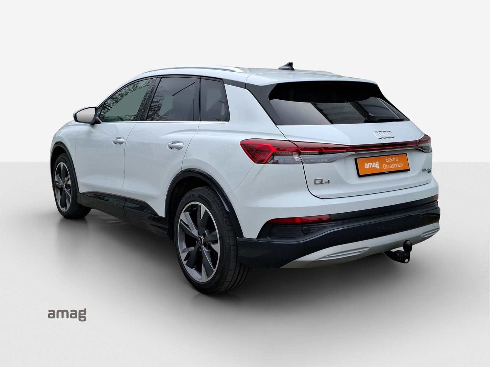 AUDI Q4 e-tron 55 quattro-image-2