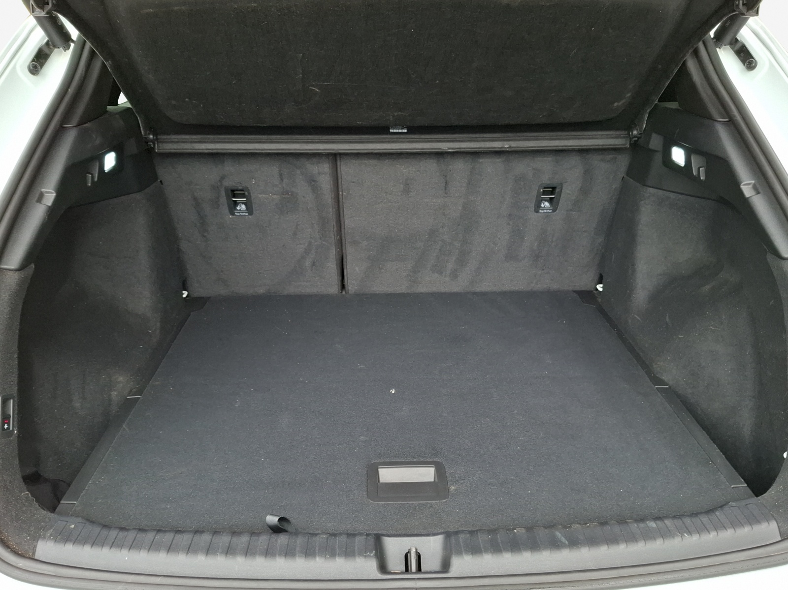 AUDI Q4 e-tron 55 quattro-image-13