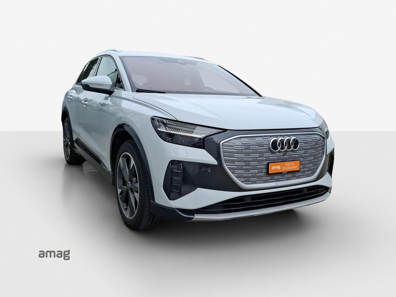AUDI Q4 e-tron 55 quattro-image-6
