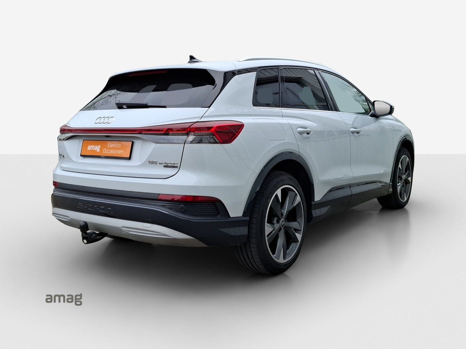 AUDI Q4 e-tron 55 quattro-image-5