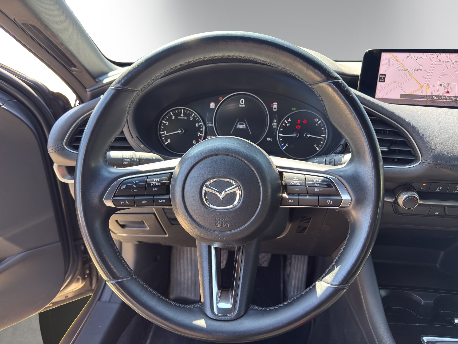 MAZDA 3 Hatchback SKYACTIV-G M Hybrid 150 Prime Line-image-9
