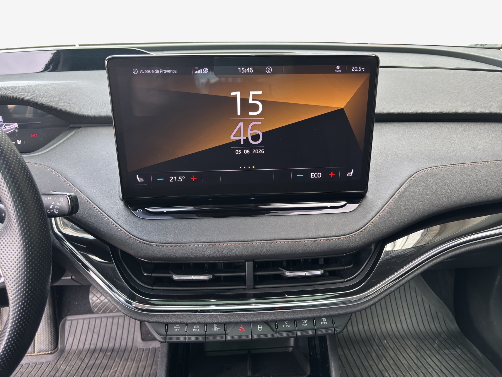 SKODA Enyaq iV 80-image-10