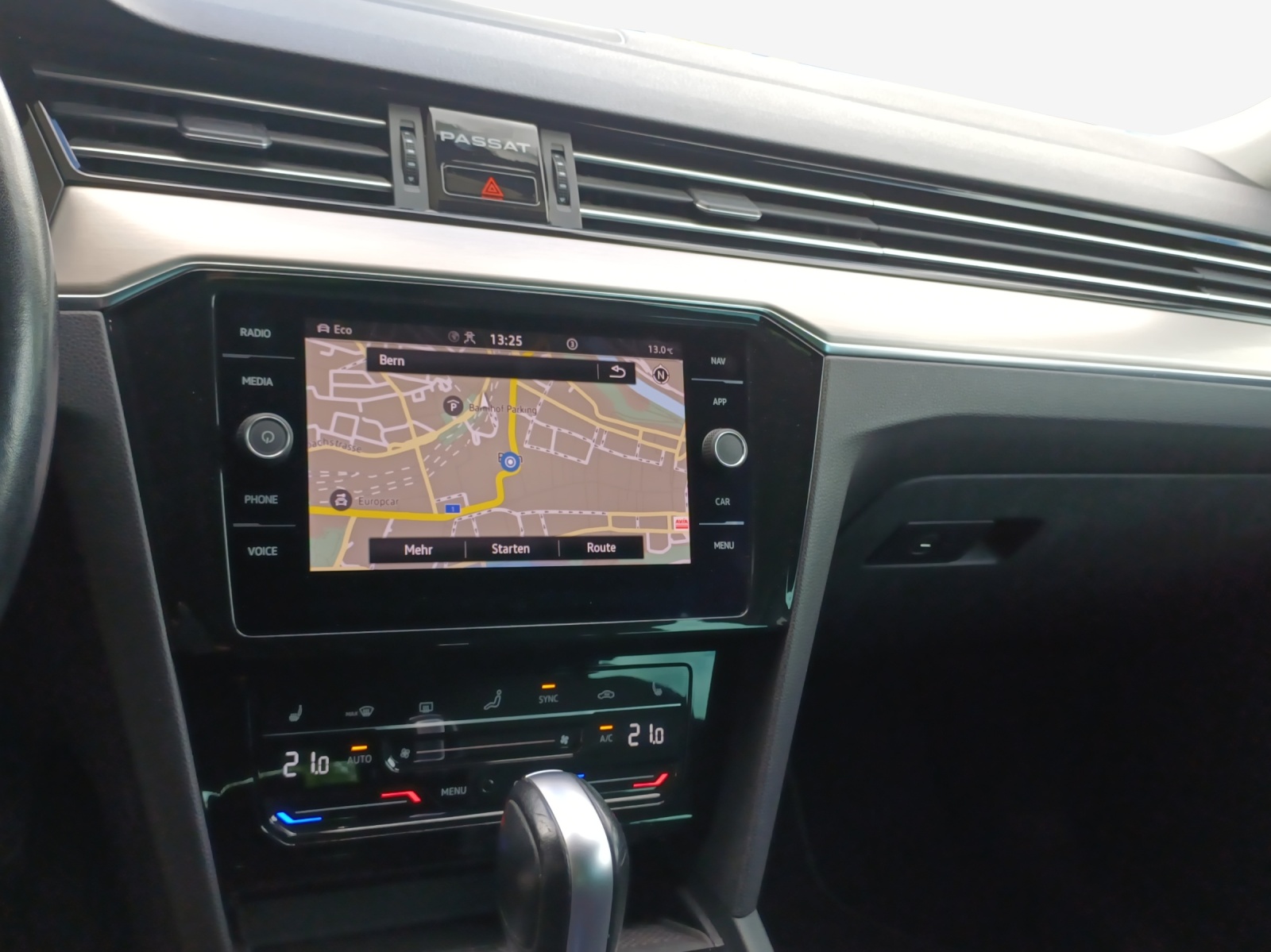 VW Passat 2.0 TDI BMT Elegance 4Motion DSG-image-10