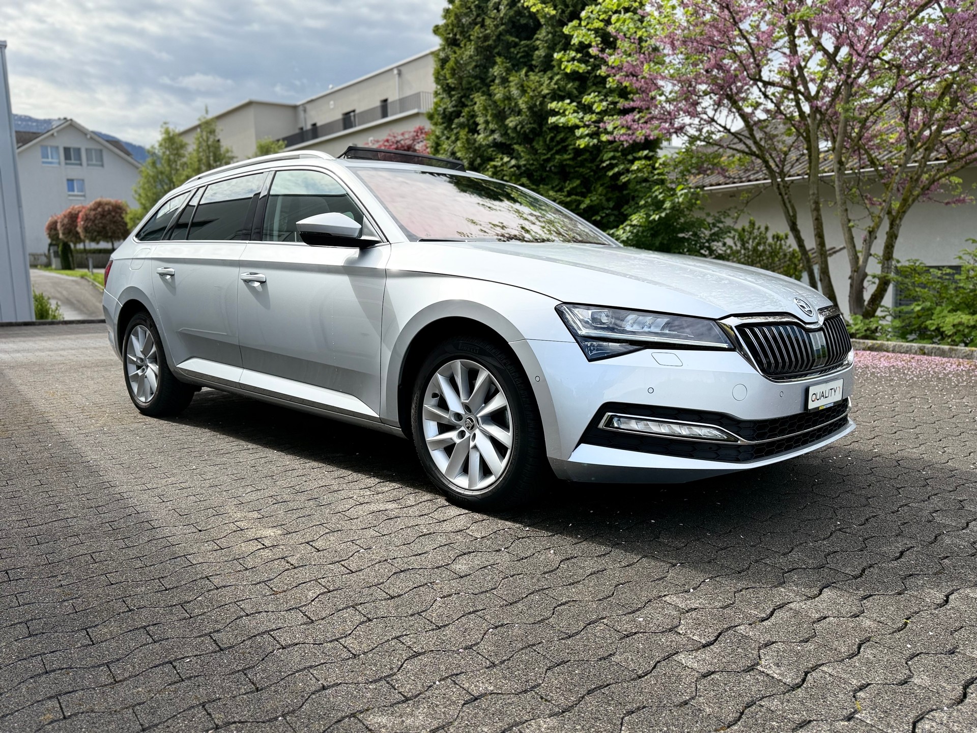 SKODA Superb Combi 2.0 TDi Style 4x4 DSG-showroom-element-1