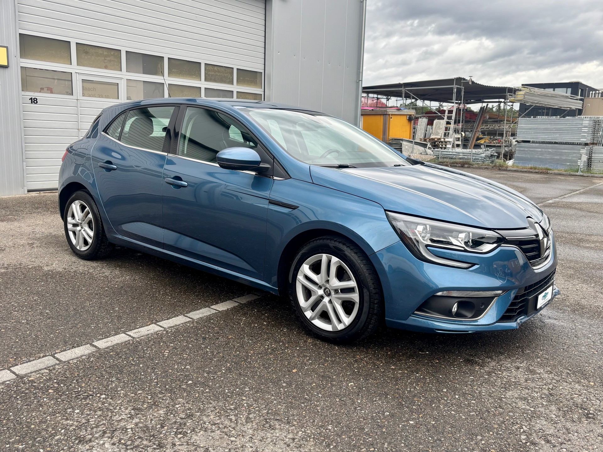 RENAULT Mégane 1.2 16V Turbo Zen EDC-image-2