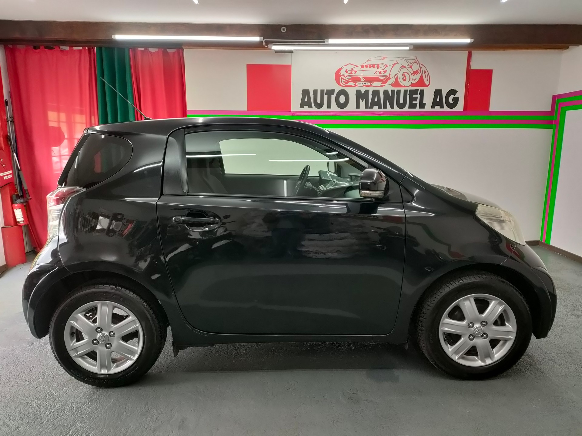 TOYOTA iQ 1.0 VVT-i Linea Terra-image-4