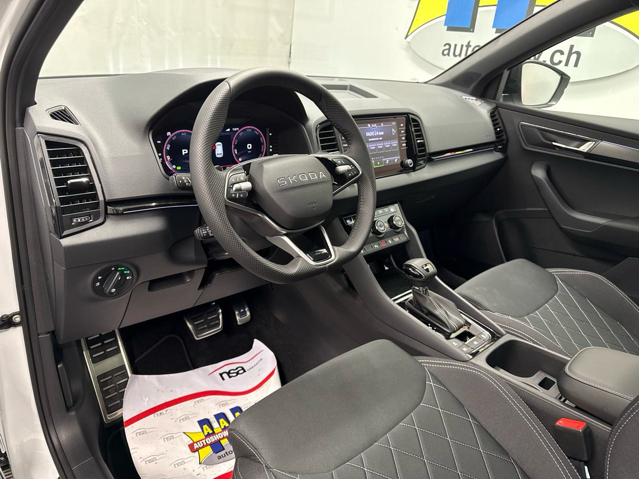 SKODA Karoq 1.5 TSI SportLine DSG-showroom-element-2