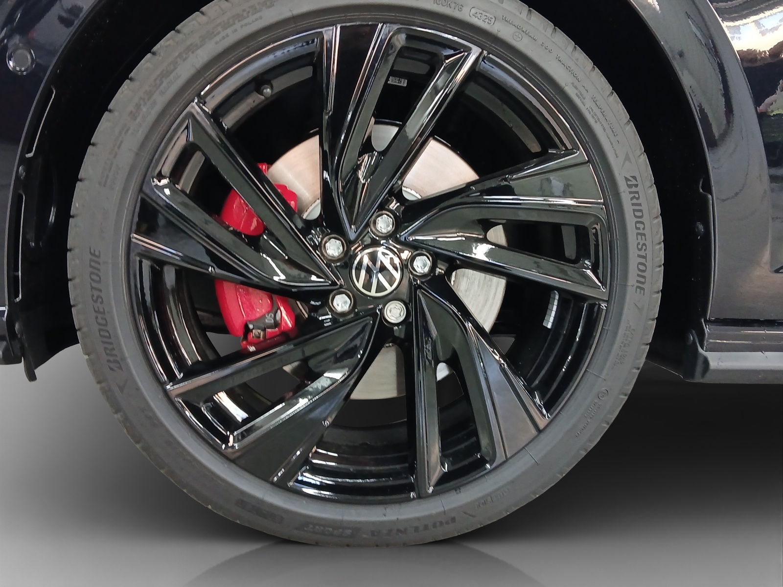 VW Polo 2.0 TSI GTI DSG-image-15