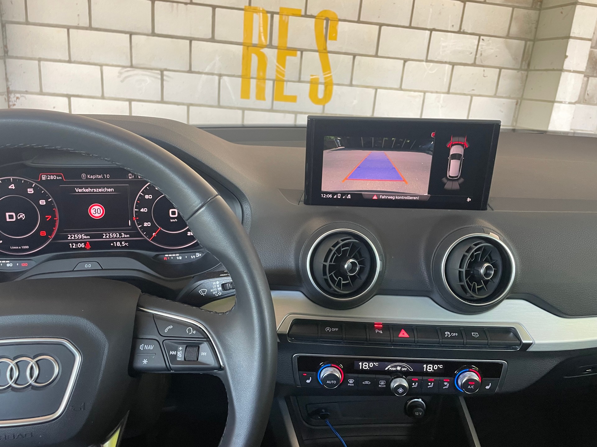 AUDI Q2 35 TFSI advanced-image-4