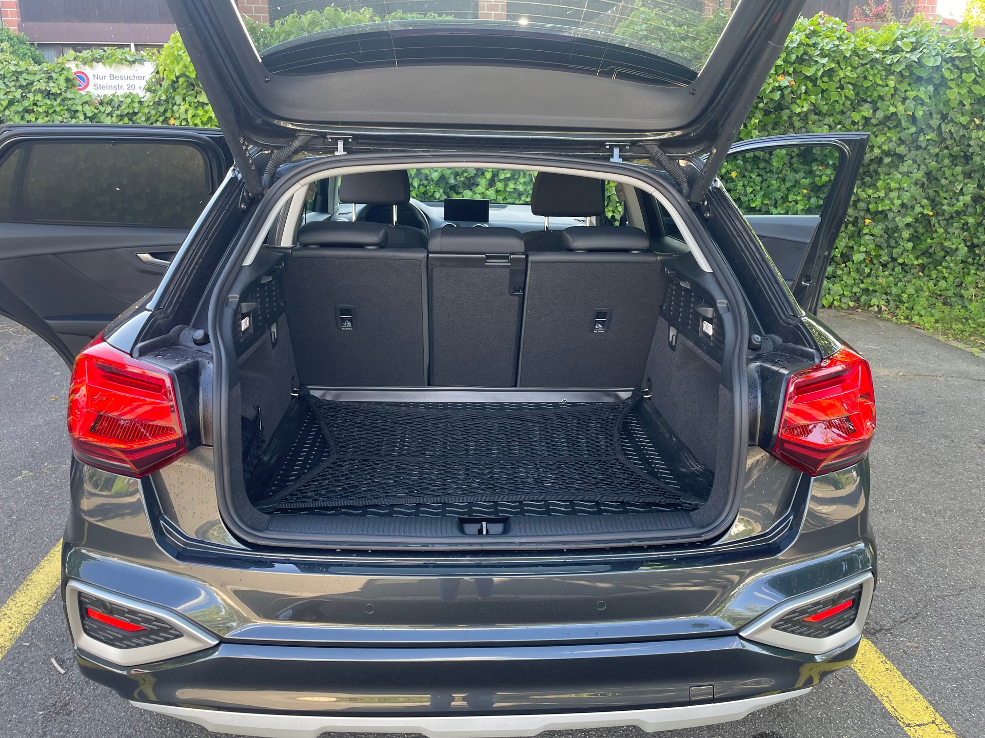 AUDI Q2 35 TFSI advanced-image-2